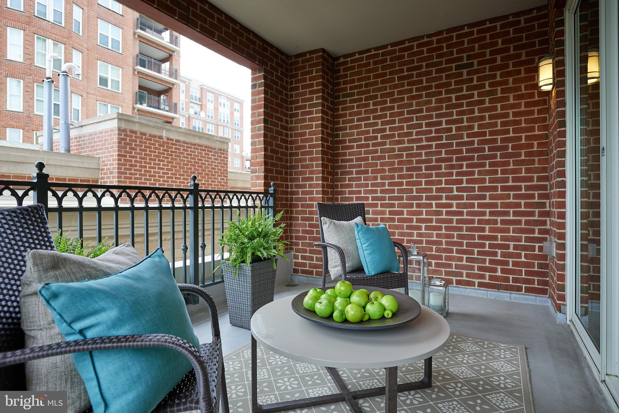 PARK POTOMAC - Residential