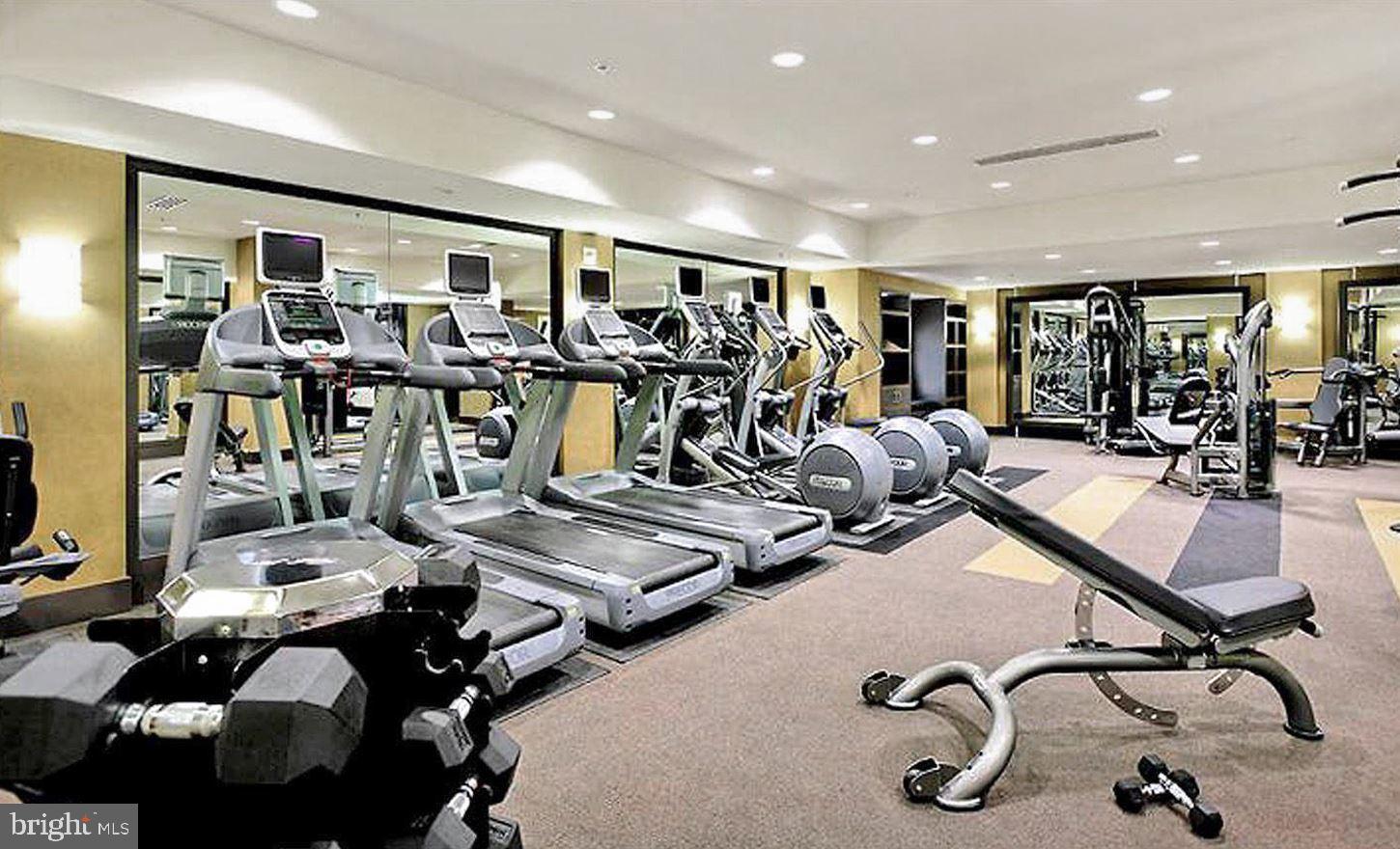 PARK POTOMAC - Residential