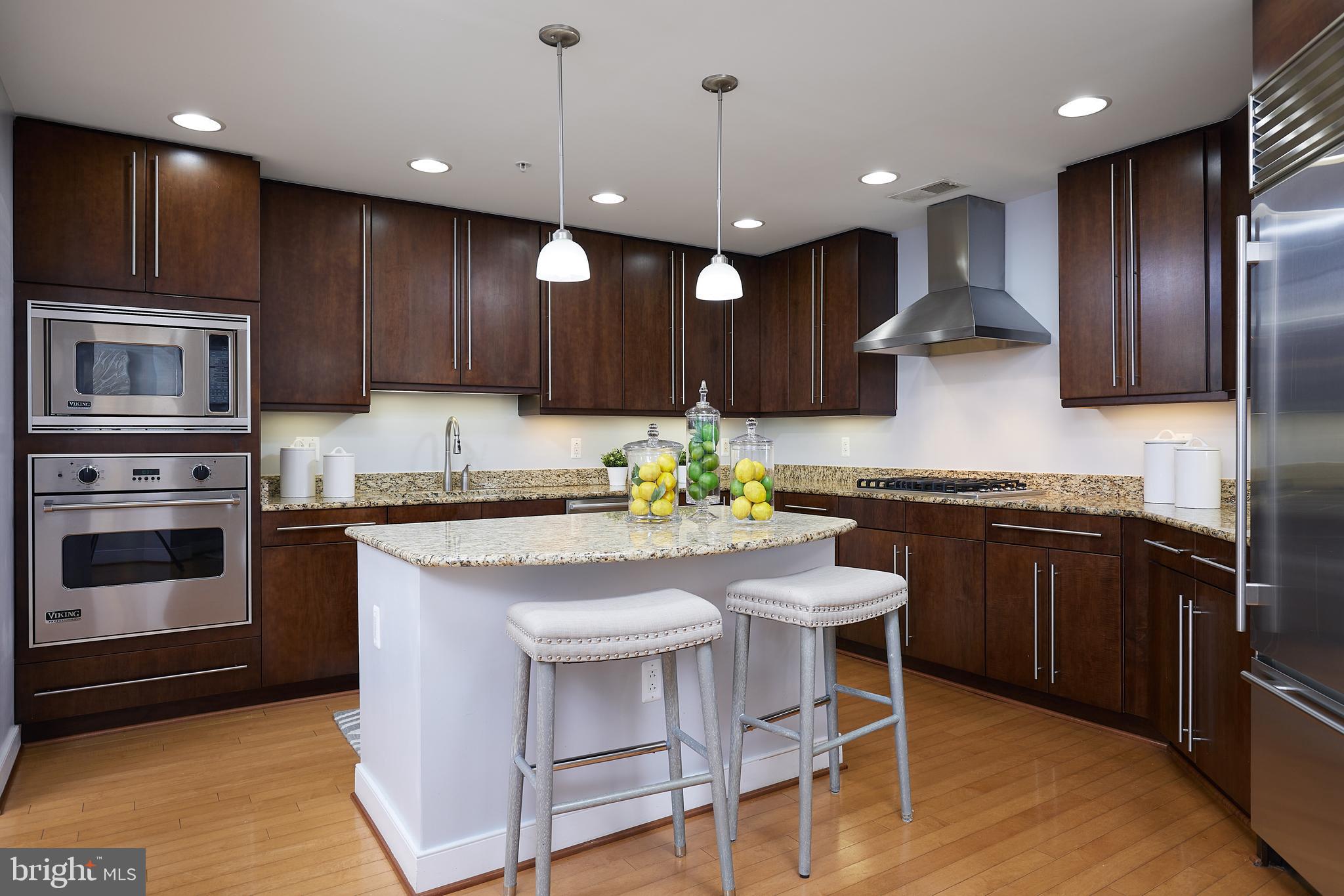 PARK POTOMAC - Residential