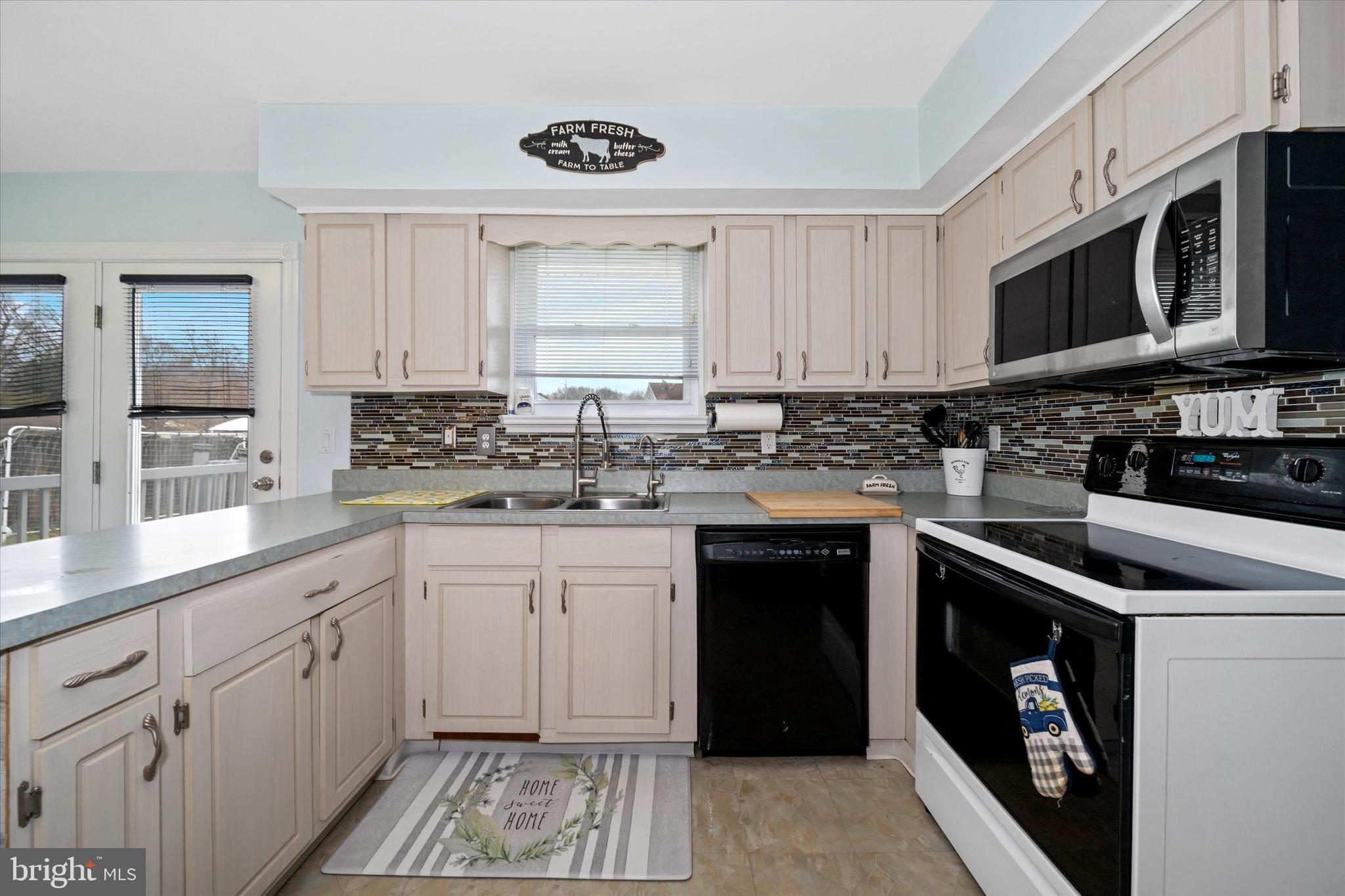 BREEZEWOOD II - Residential