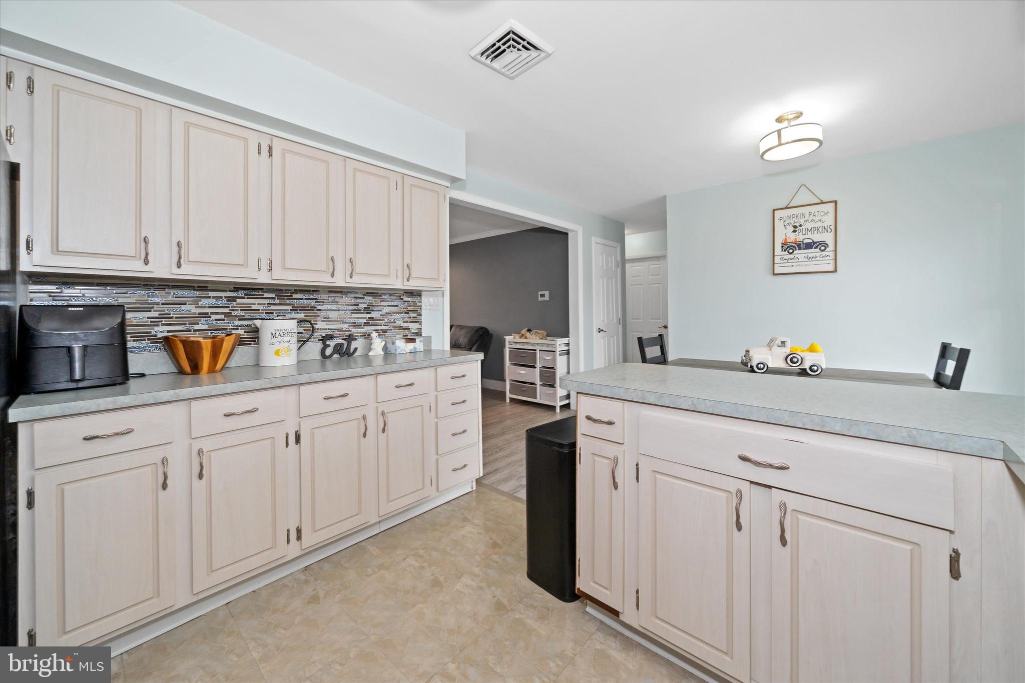 BREEZEWOOD II - Residential