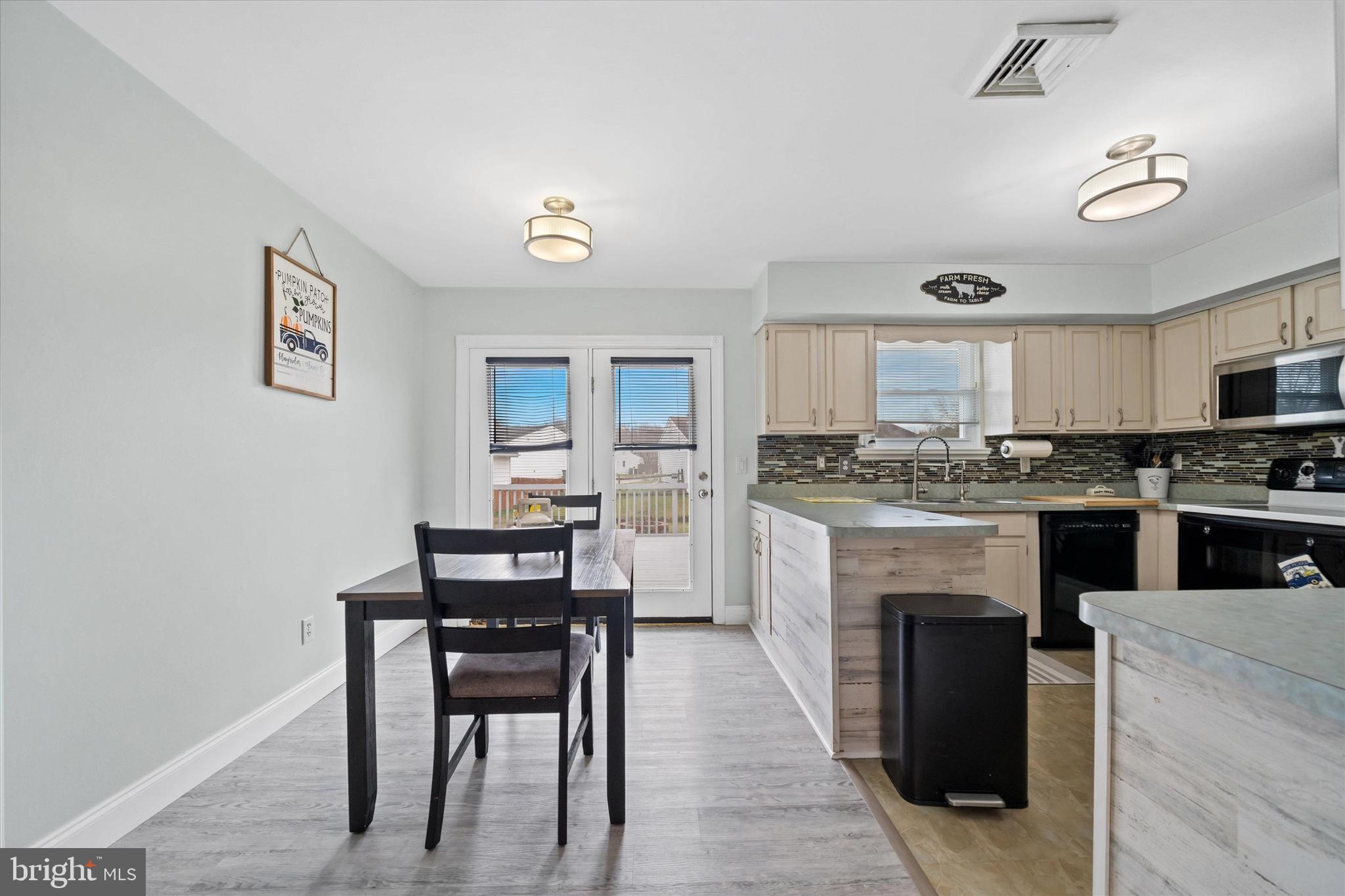 BREEZEWOOD II - Residential