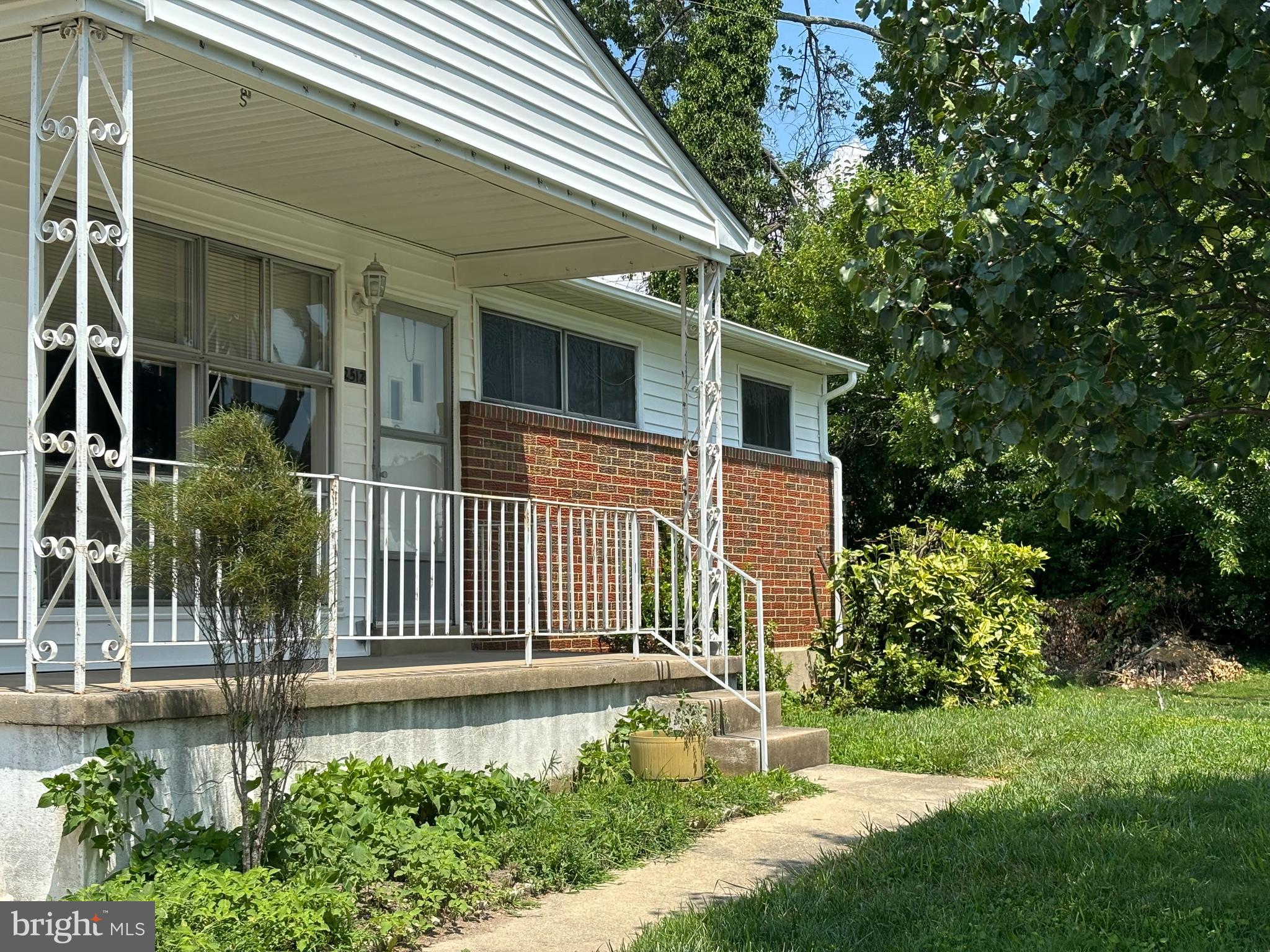 2512 HARWOOD ROAD