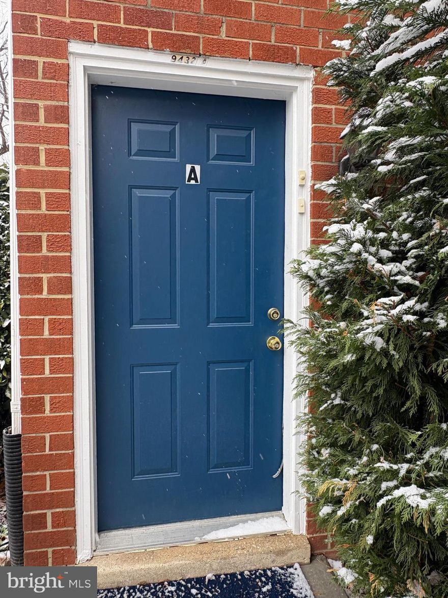 Coming Soon – Renovated 1BR/1BA Top-Floor Apartment in the Heart of Columbia!
Be the first to enjoy this beautifully updated apartment—renovated in 2025 and ready for immediate occupancy. This light-filled top-floor unit features its own private exterior stairwell, offering exceptional privacy and a quiet living experience. Ideally located near Columbia’s extensive trail system, it provides the perfect blend of comfort, style, and convenience.

Freshly painted throughout, the home includes a brand-new washer and dryer and is fully carpet-free, making it an excellent choice for easy maintenance and allergy-friendly living. The kitchen has been refreshed with new counters, and recessed lighting has been added (final touches underway).

Showings are expected to begin next week once contractor punch-out work is complete. Small pet considered on a case-by-case basis. Conveniently located just minutes to parks, trails, bus stops, shopping, and dining—enjoy all that Columbia has to offer!