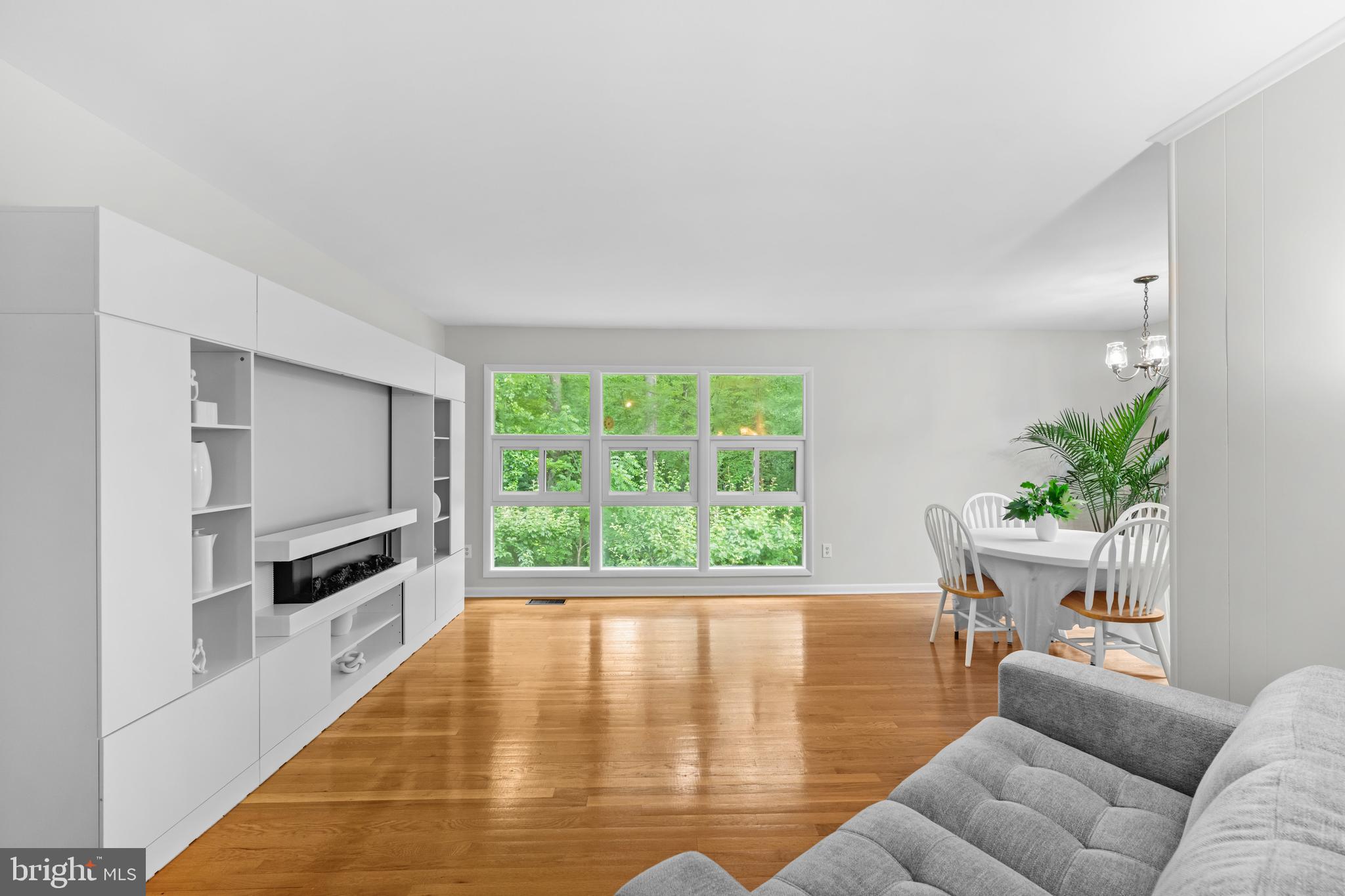 14009 MANORVALE ROAD