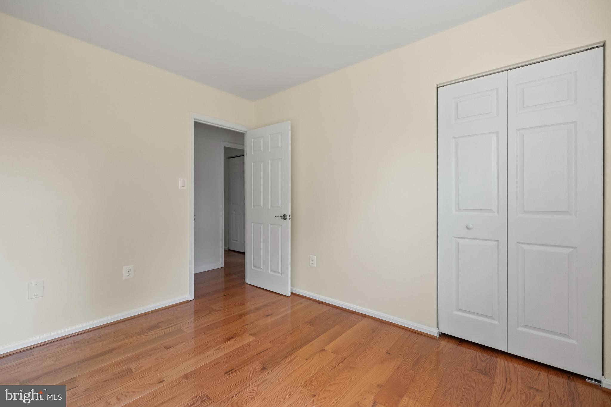 LAFAYETTE VILLAGE - Residential