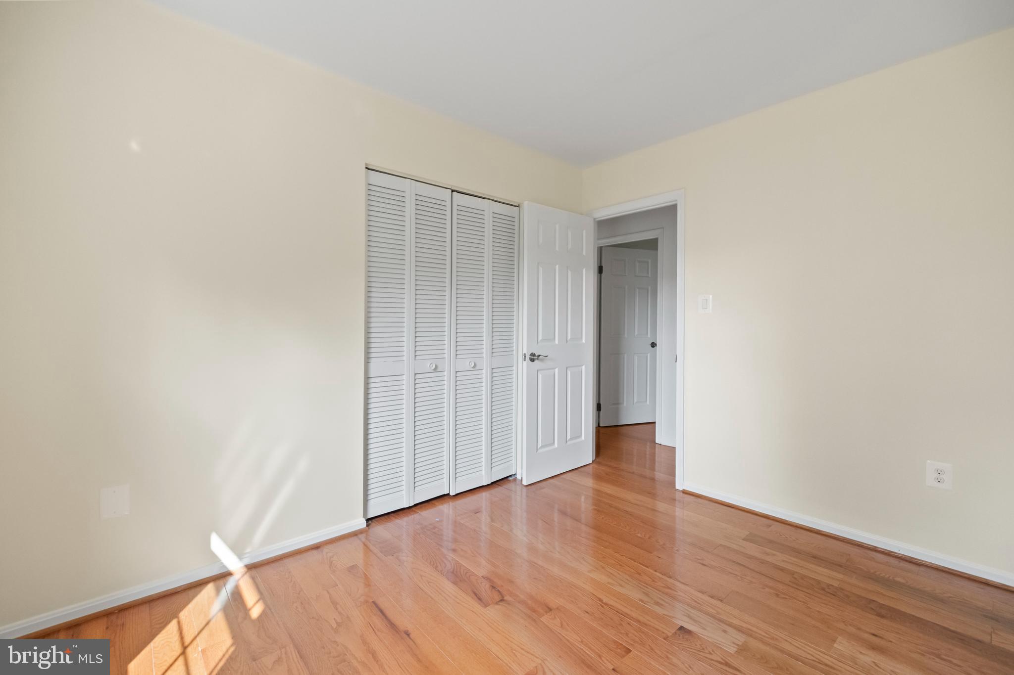 LAFAYETTE VILLAGE - Residential