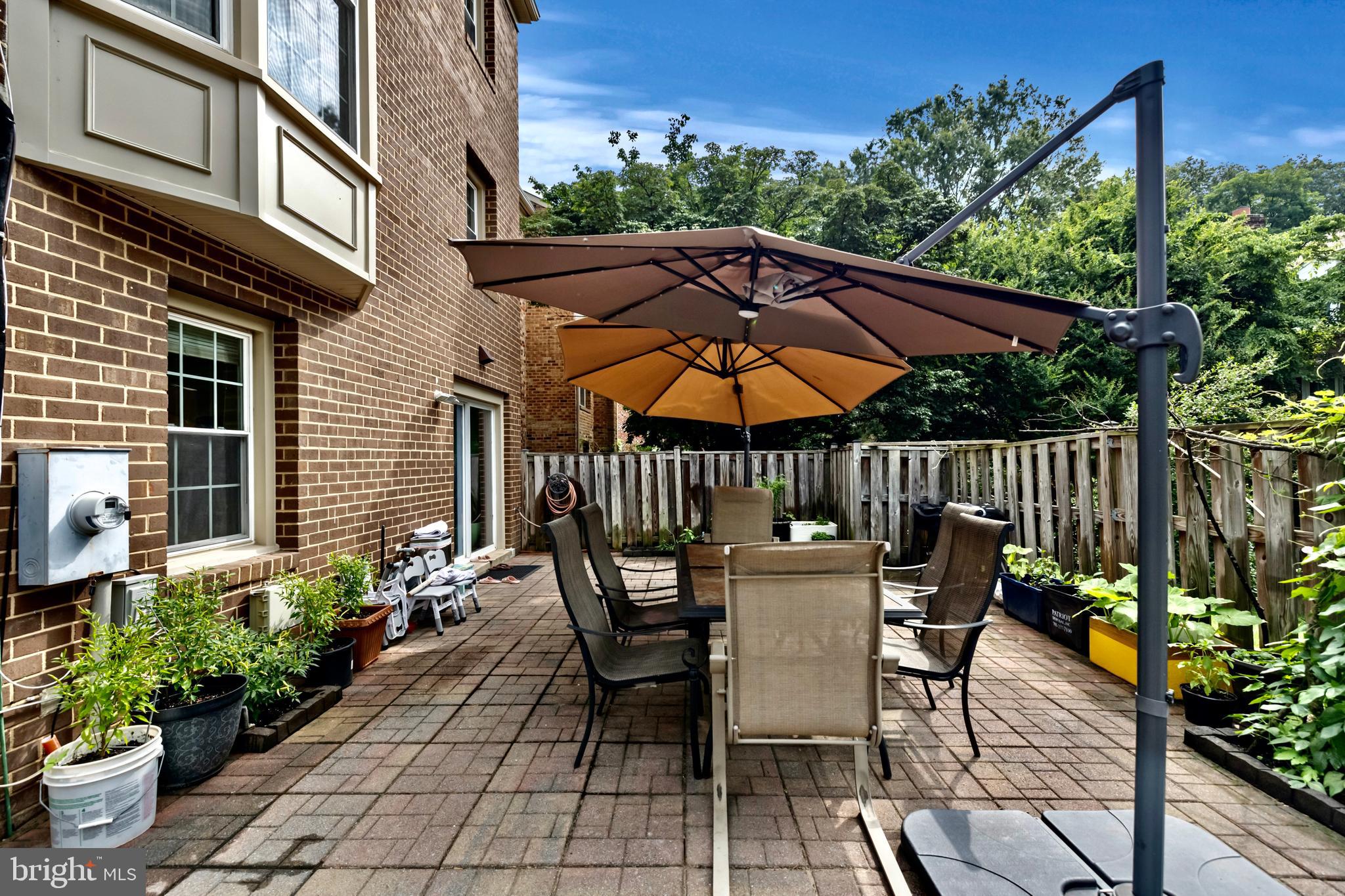 LAFAYETTE VILLAGE - Residential