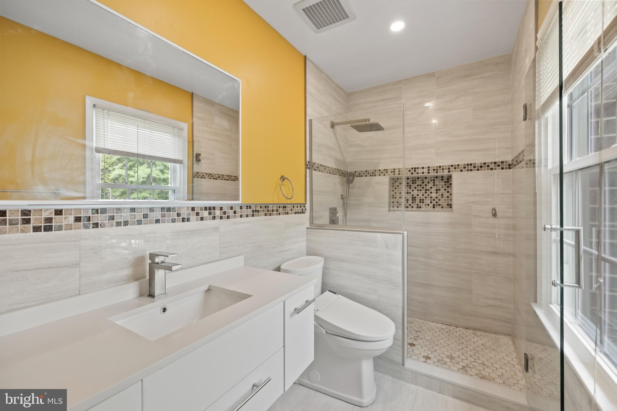 LAFAYETTE VILLAGE - Residential