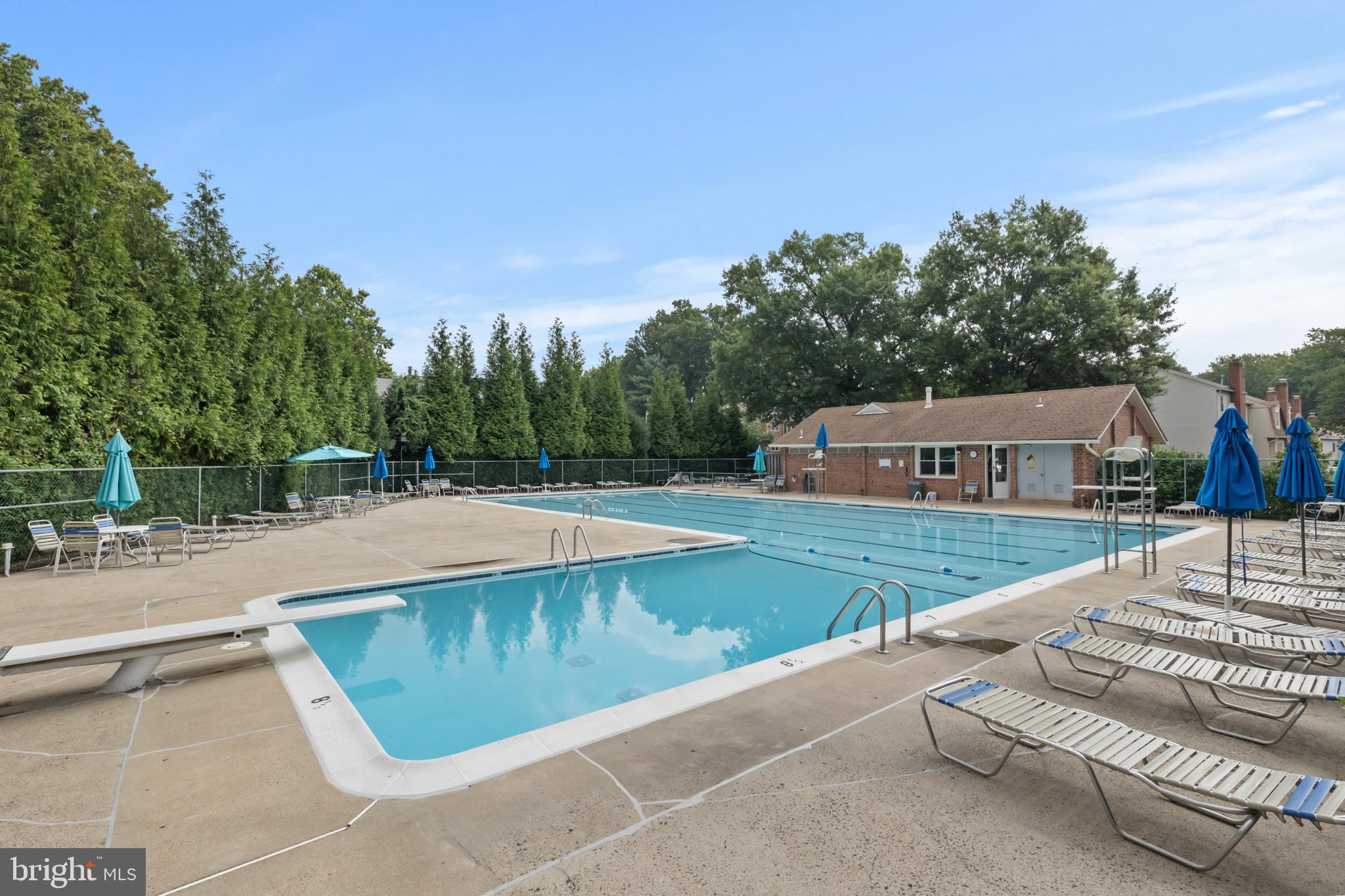 LAFAYETTE VILLAGE - Residential