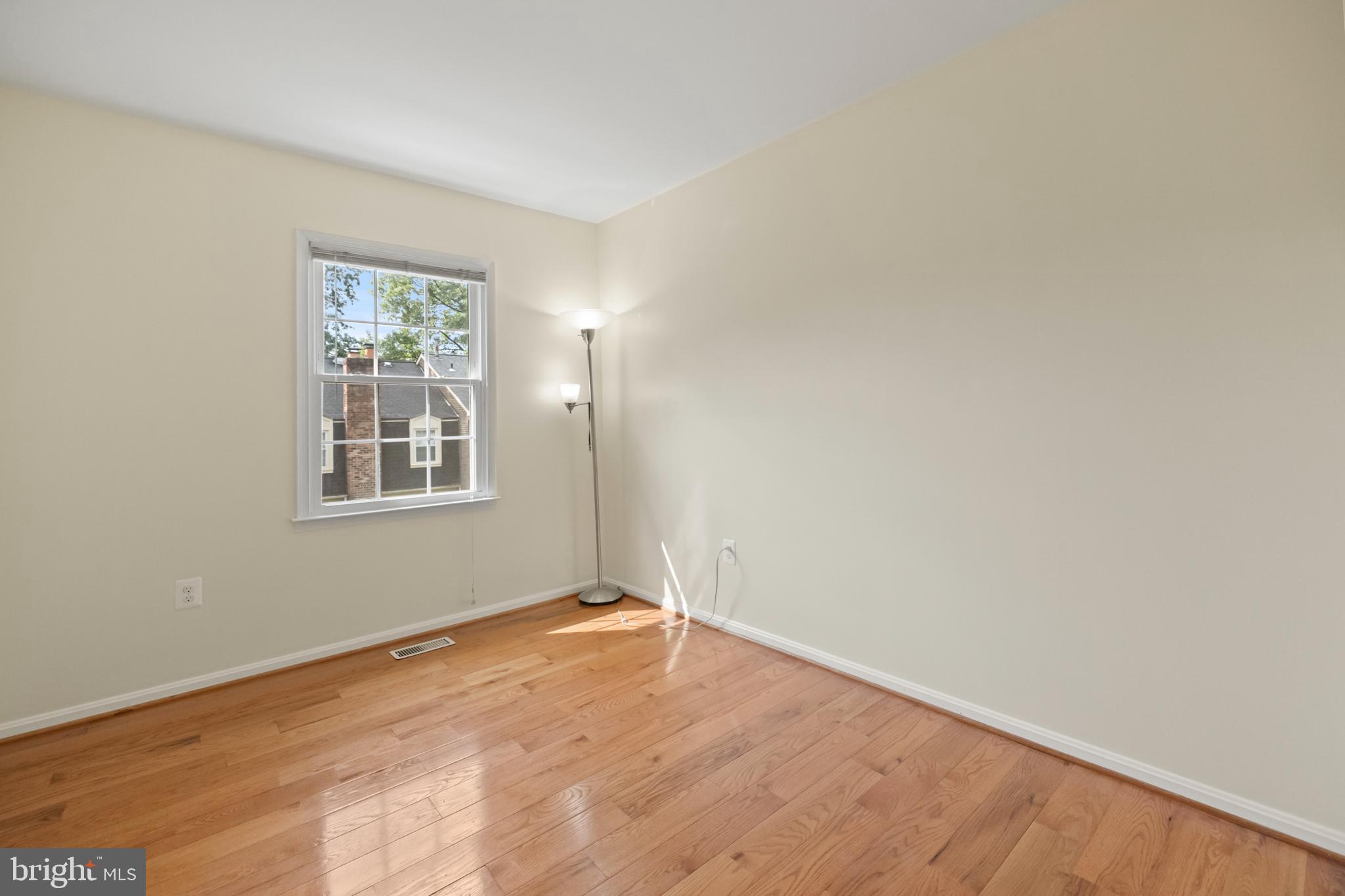 LAFAYETTE VILLAGE - Residential