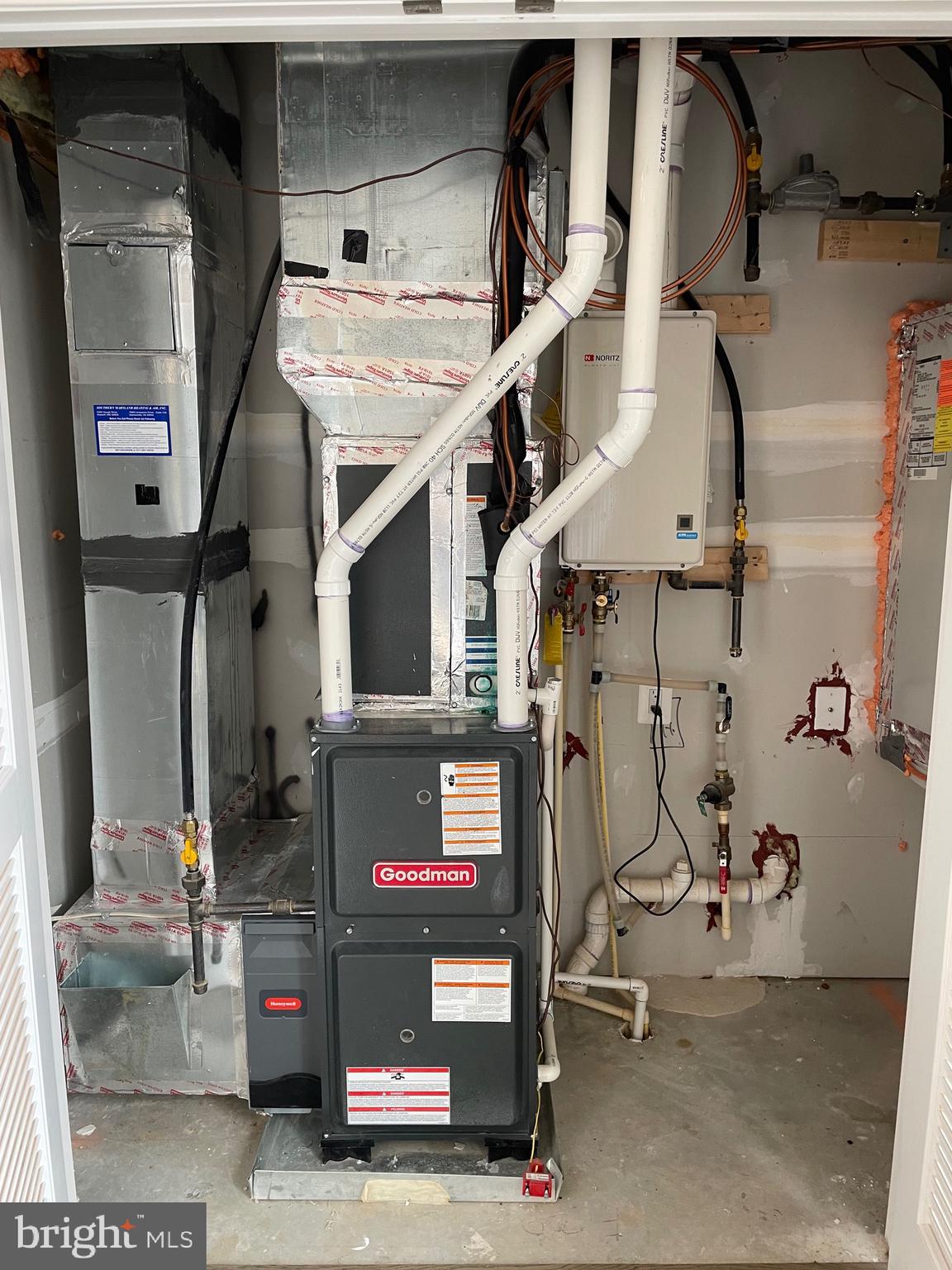 LINTON AT BALLENGER - Residential