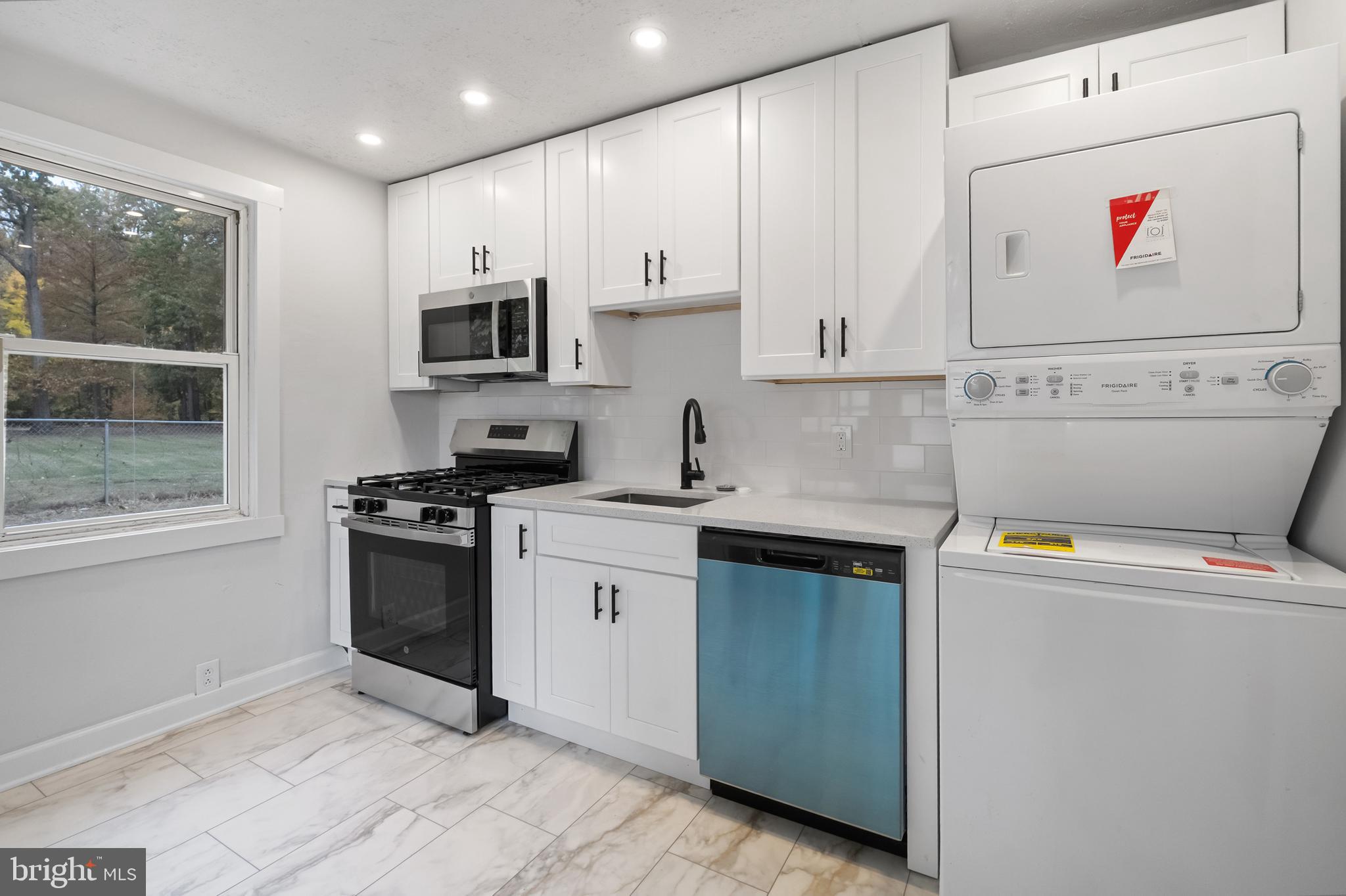 SWAN MEADOWS - Residential