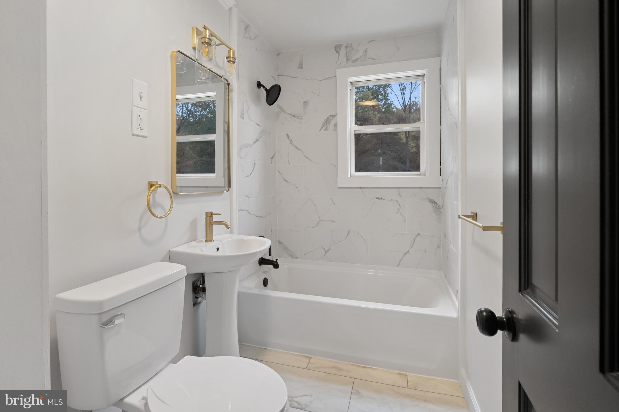 SWAN MEADOWS - Residential