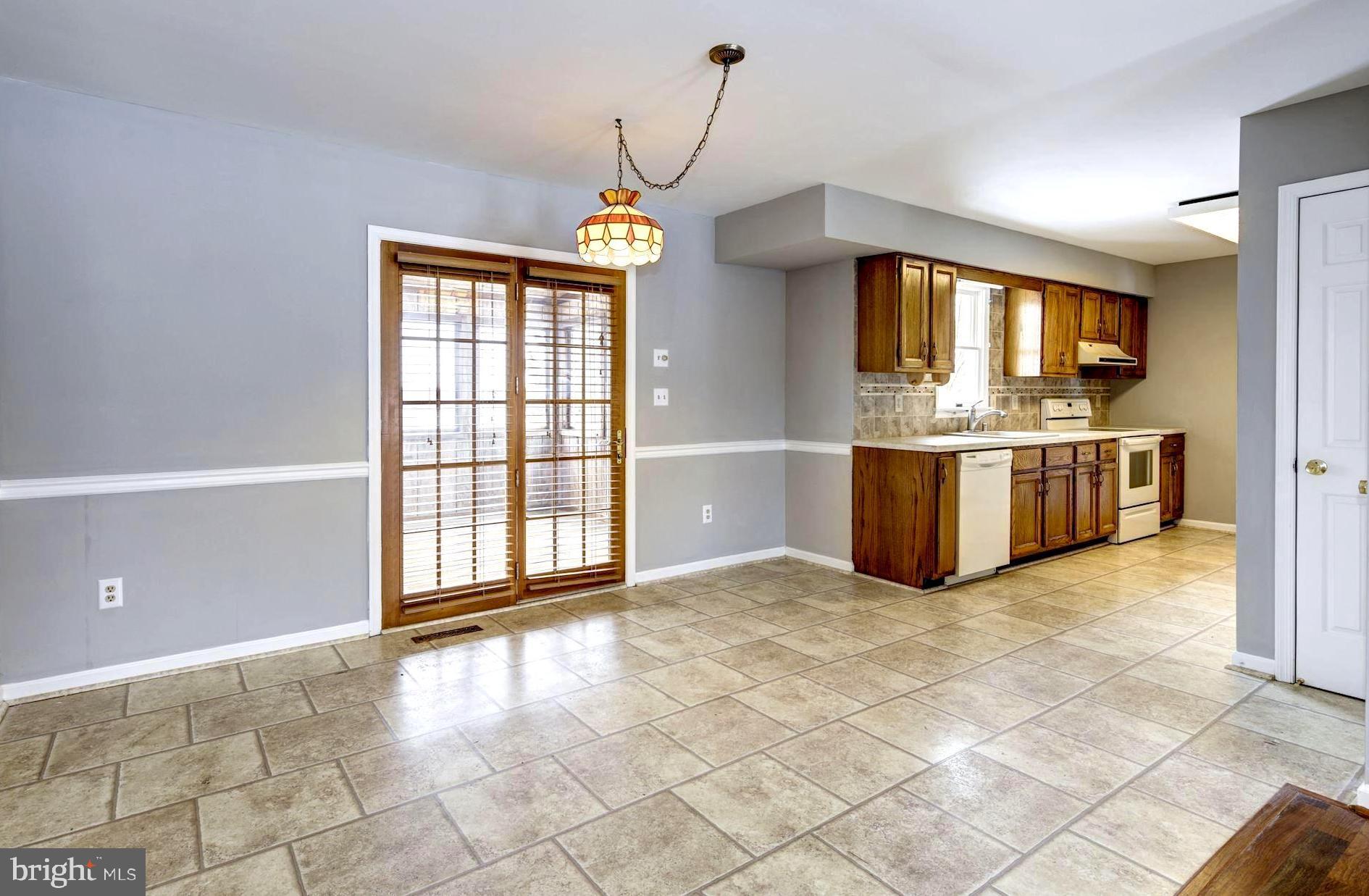 STONE HOUSE VILLAGE - Residential