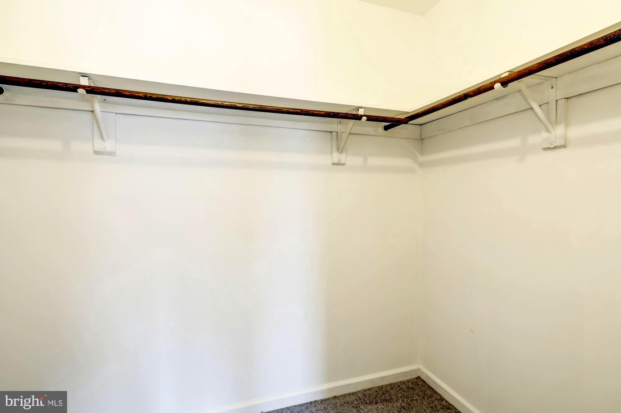 STONE HOUSE VILLAGE - Residential