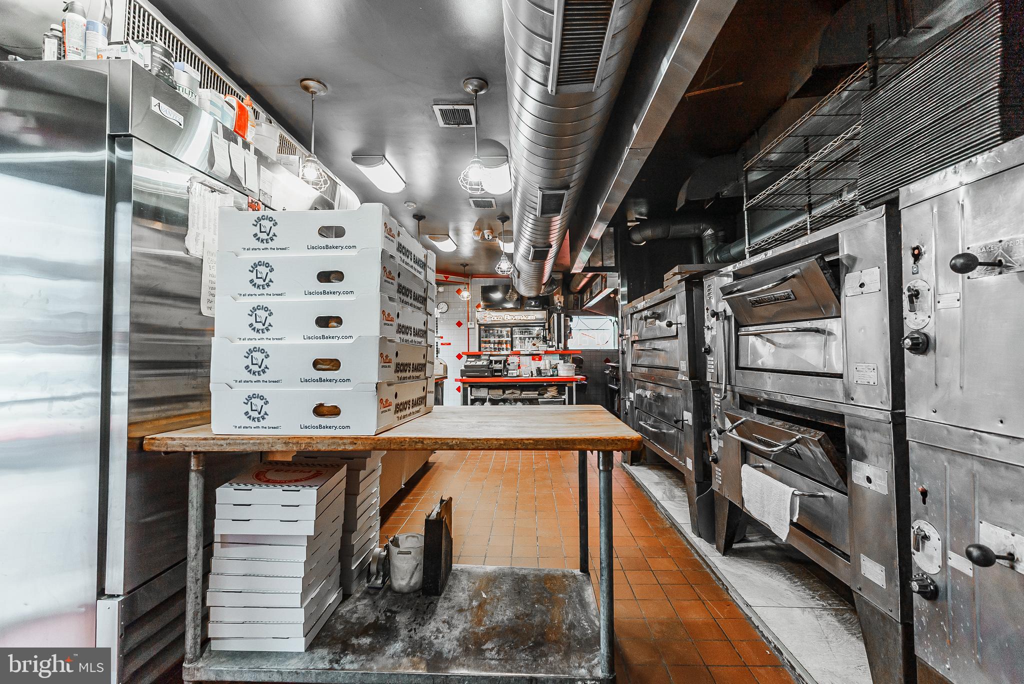 MARCONI PARK WEST - Commercial Sale