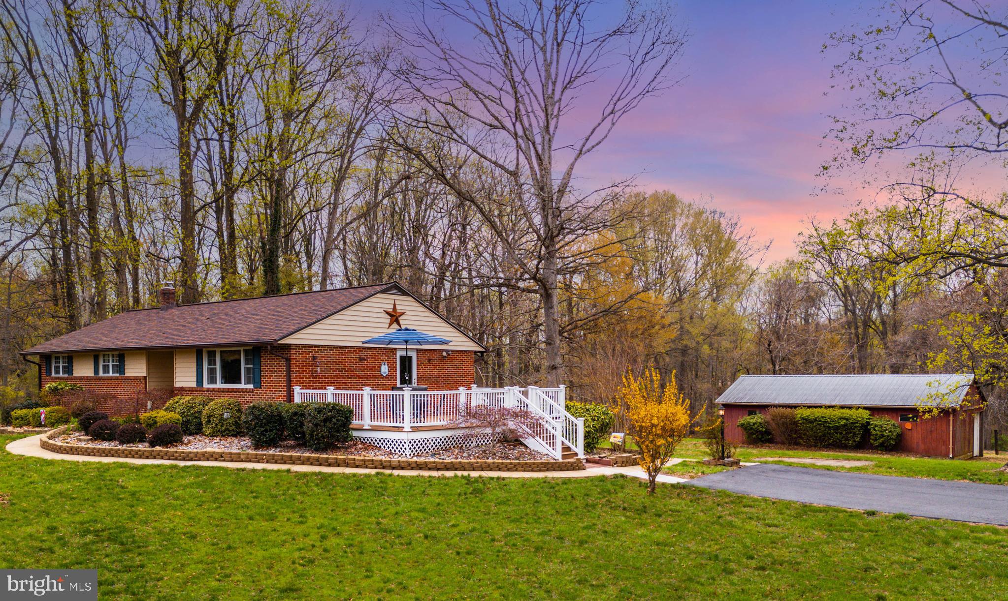 FAIRVIEW - Residential