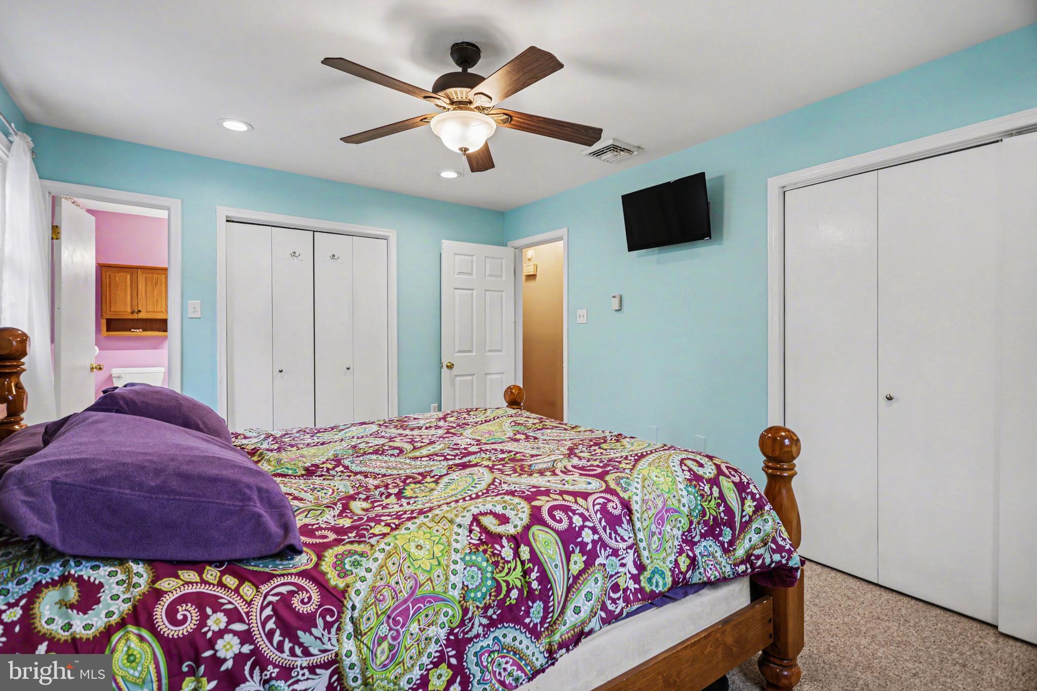 VALLEY GREEN ESTATES - Residential