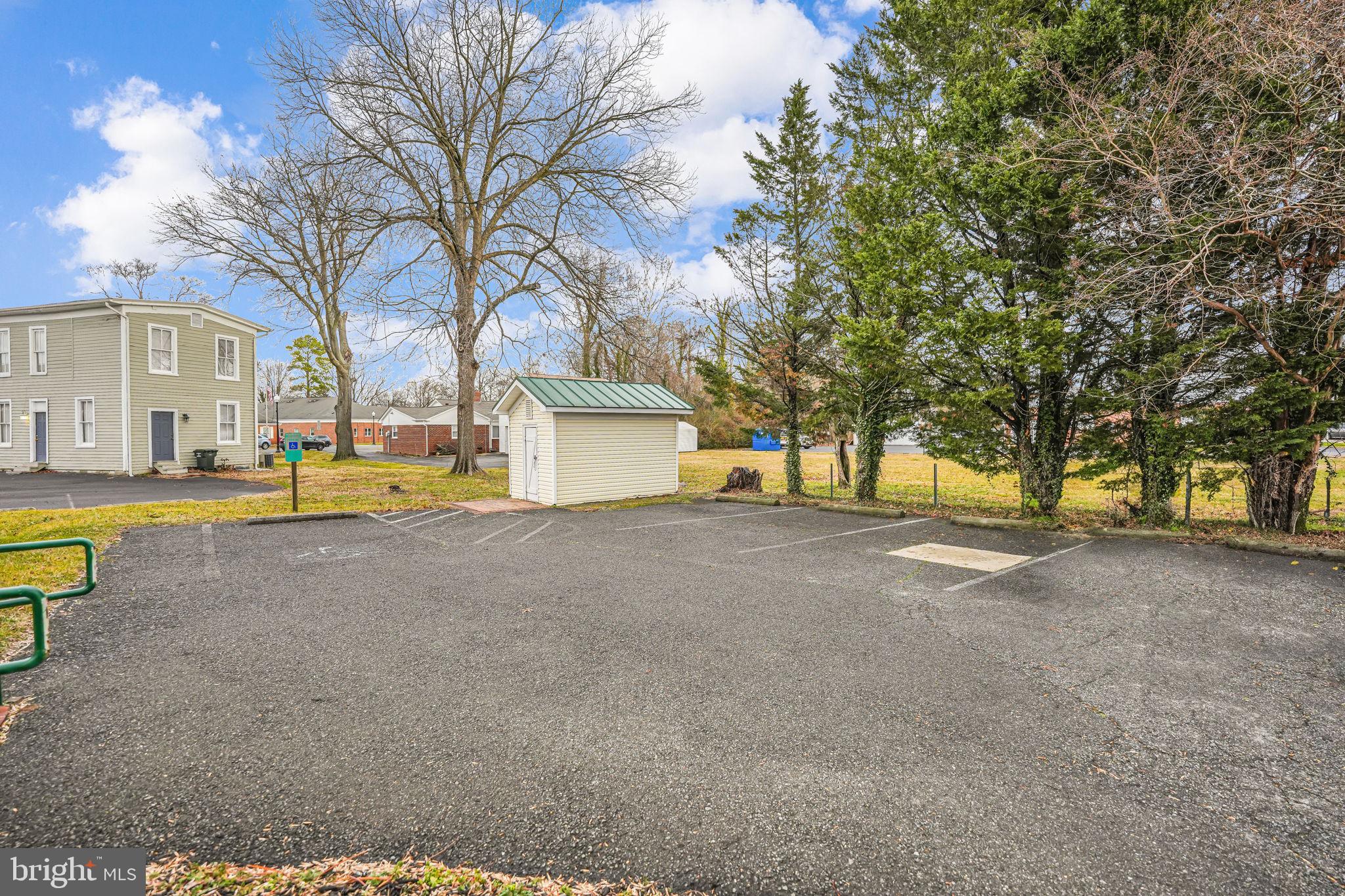 8920 QUARRY ROAD