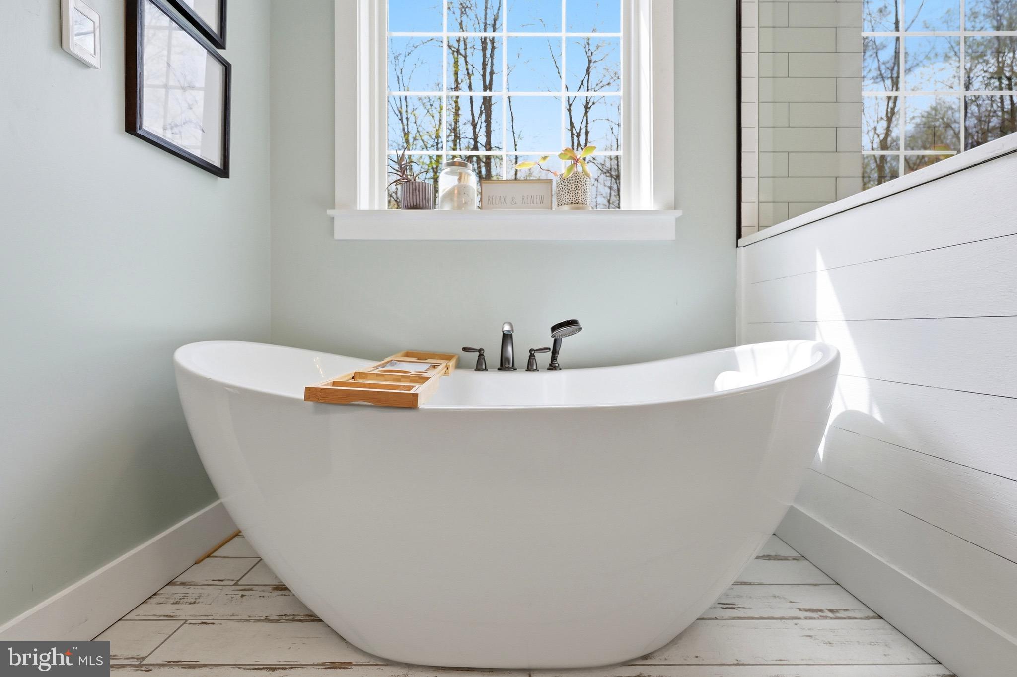 CORNERSTONE - Residential