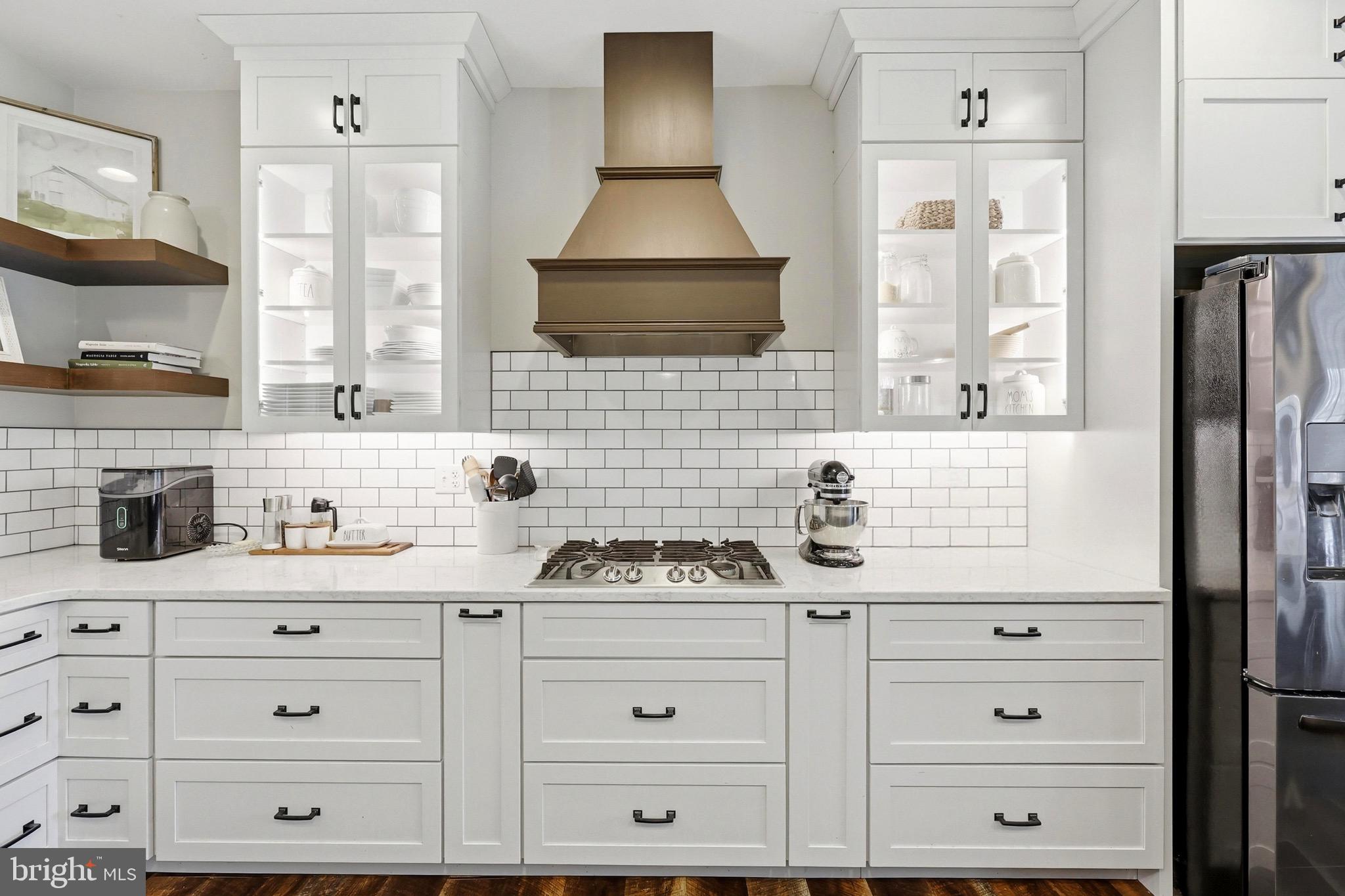 CORNERSTONE - Residential