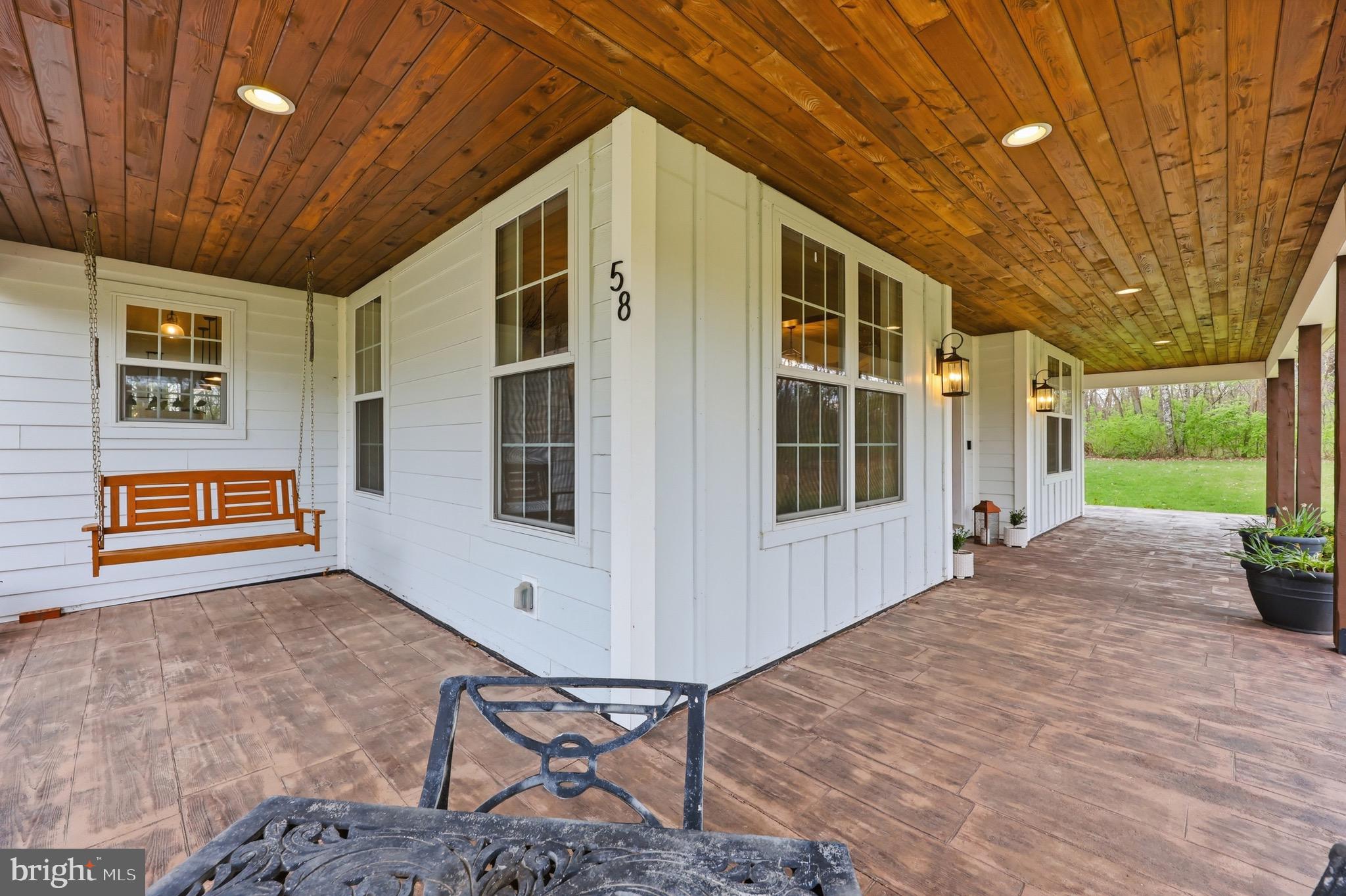 CORNERSTONE - Residential