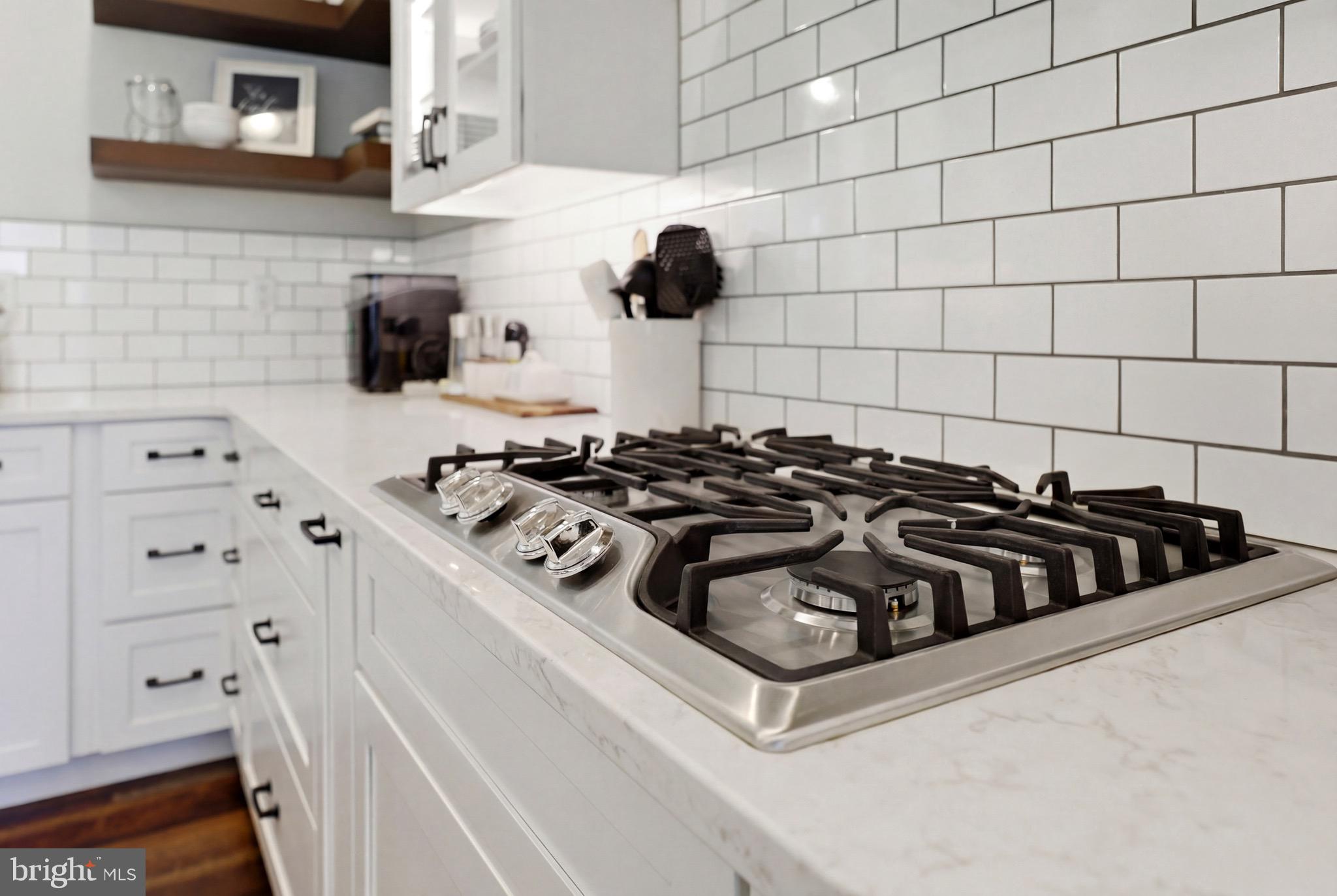 CORNERSTONE - Residential