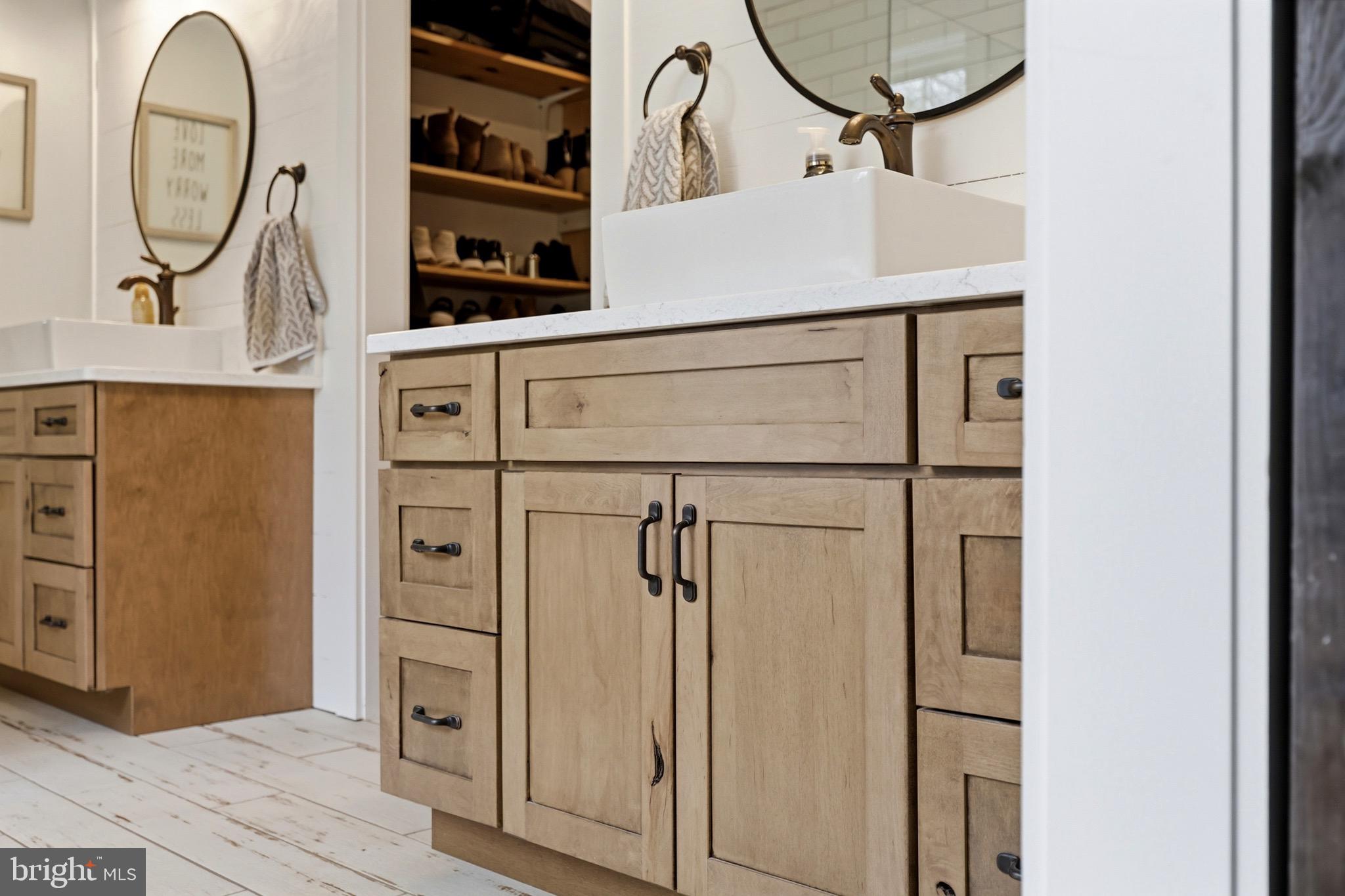 CORNERSTONE - Residential