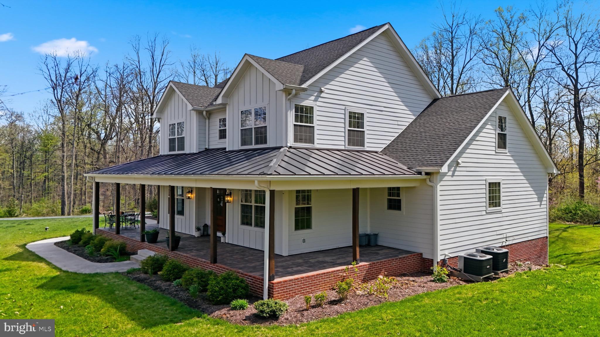 CORNERSTONE - Residential