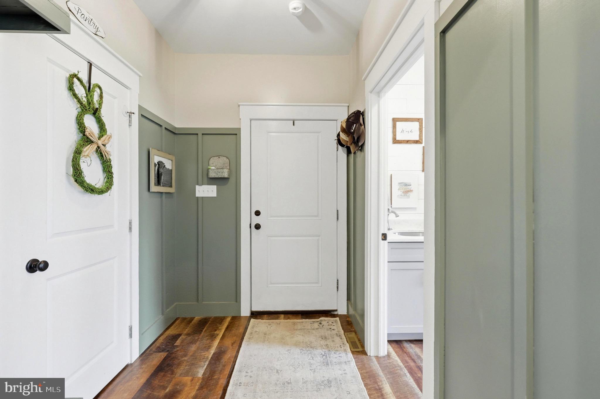 CORNERSTONE - Residential