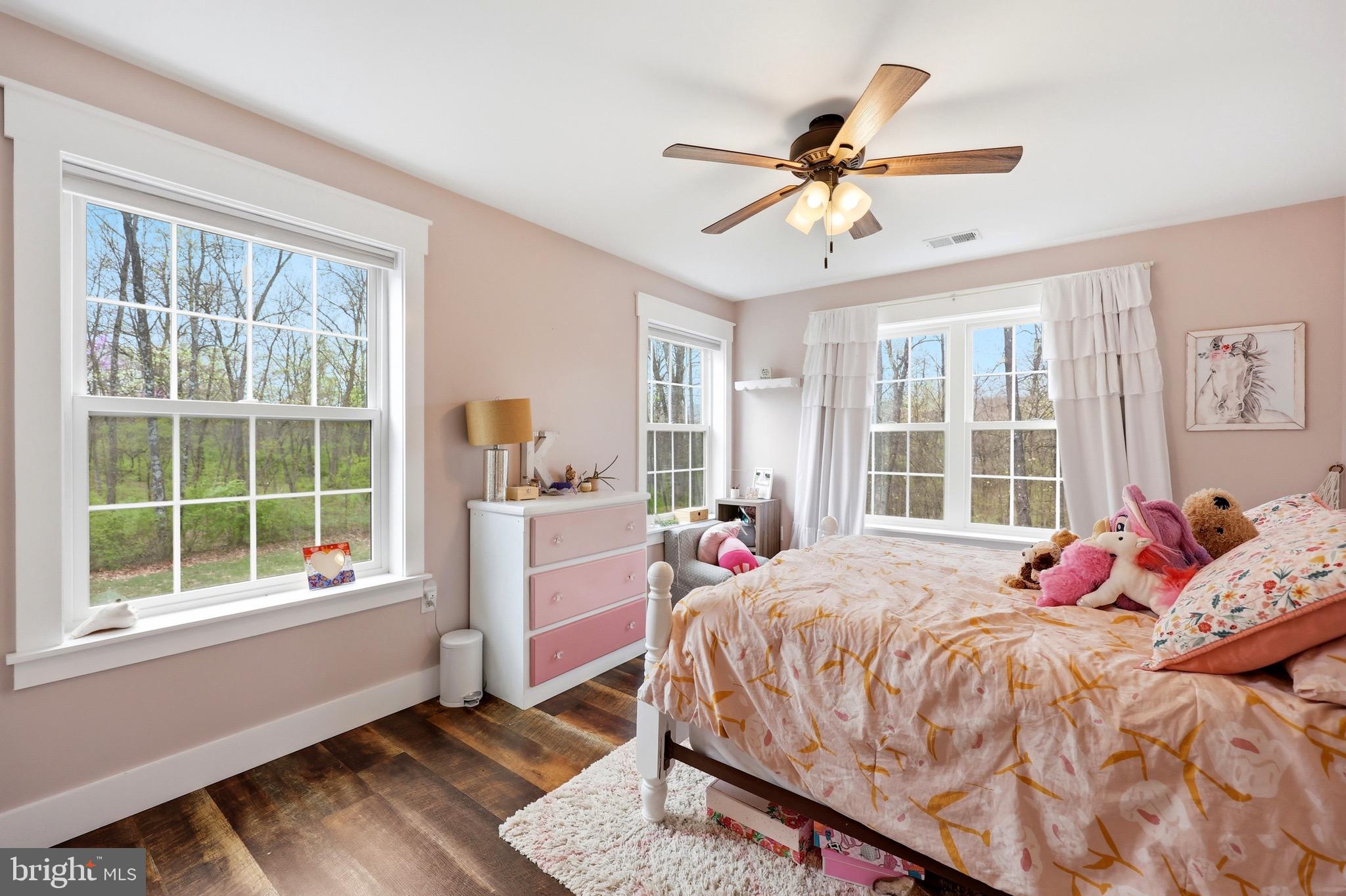 CORNERSTONE - Residential