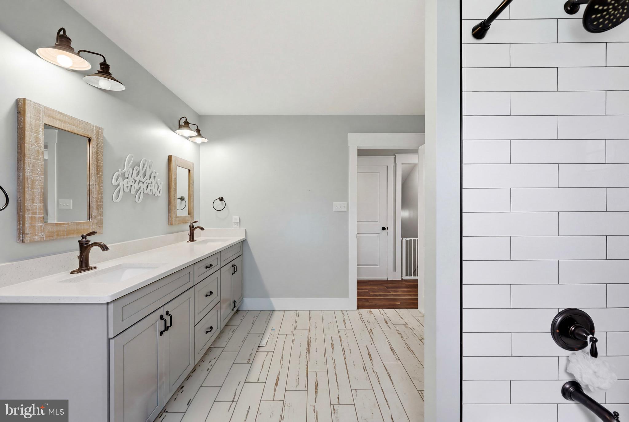 CORNERSTONE - Residential