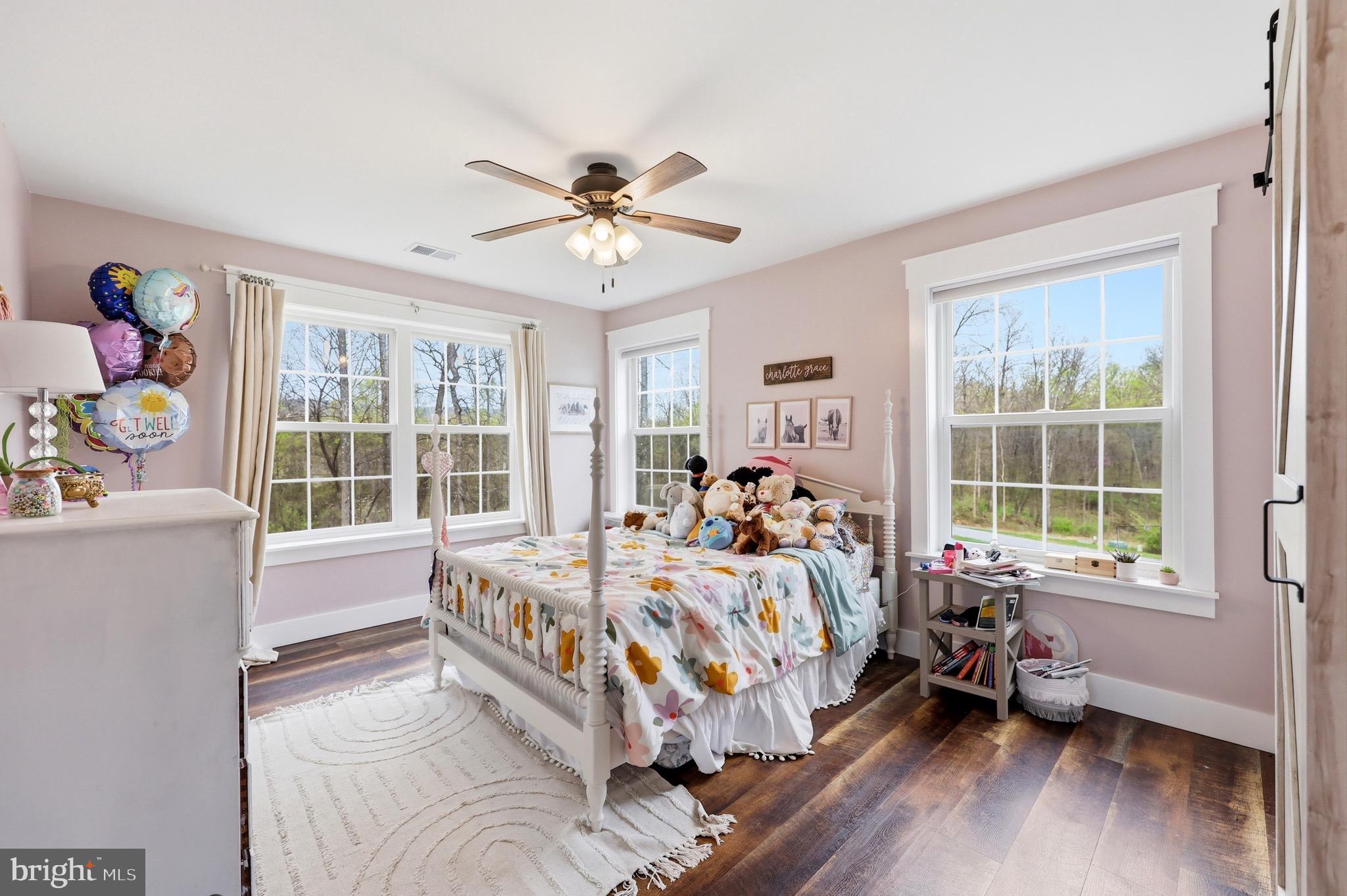 CORNERSTONE - Residential