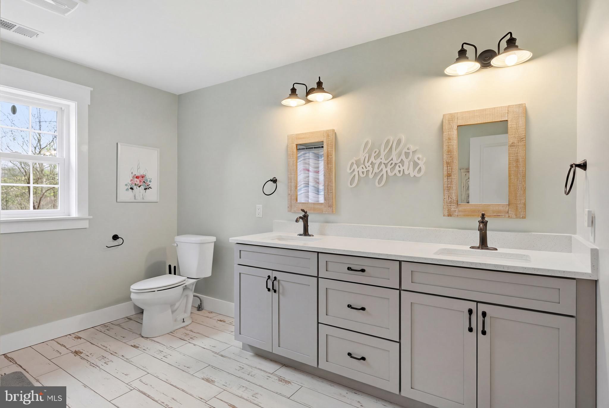 CORNERSTONE - Residential