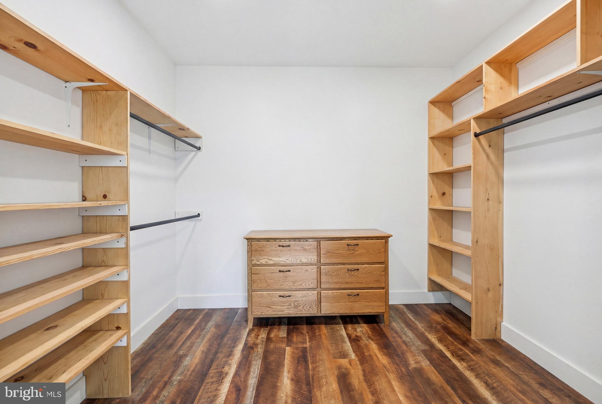 CORNERSTONE - Residential