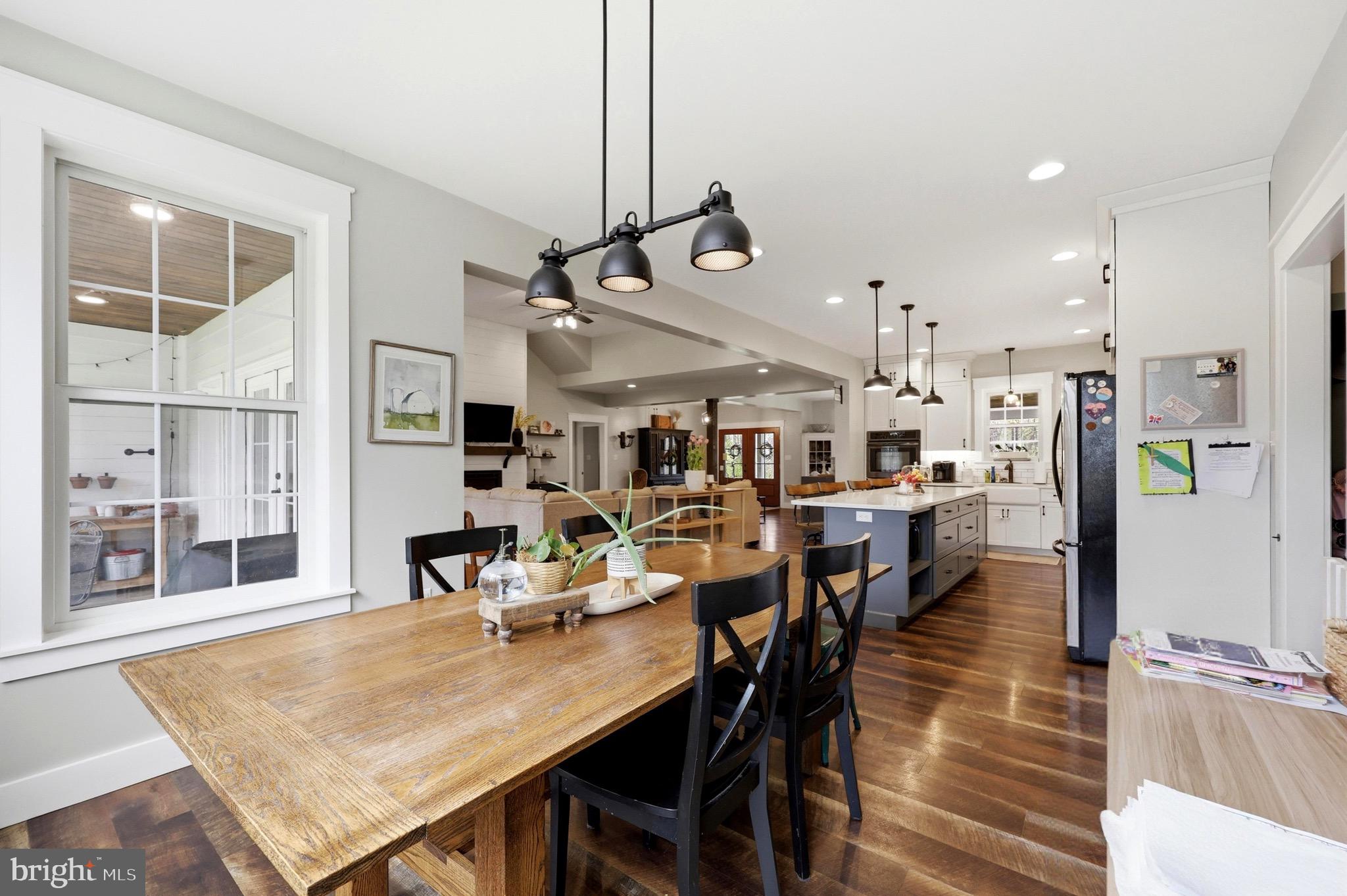 CORNERSTONE - Residential