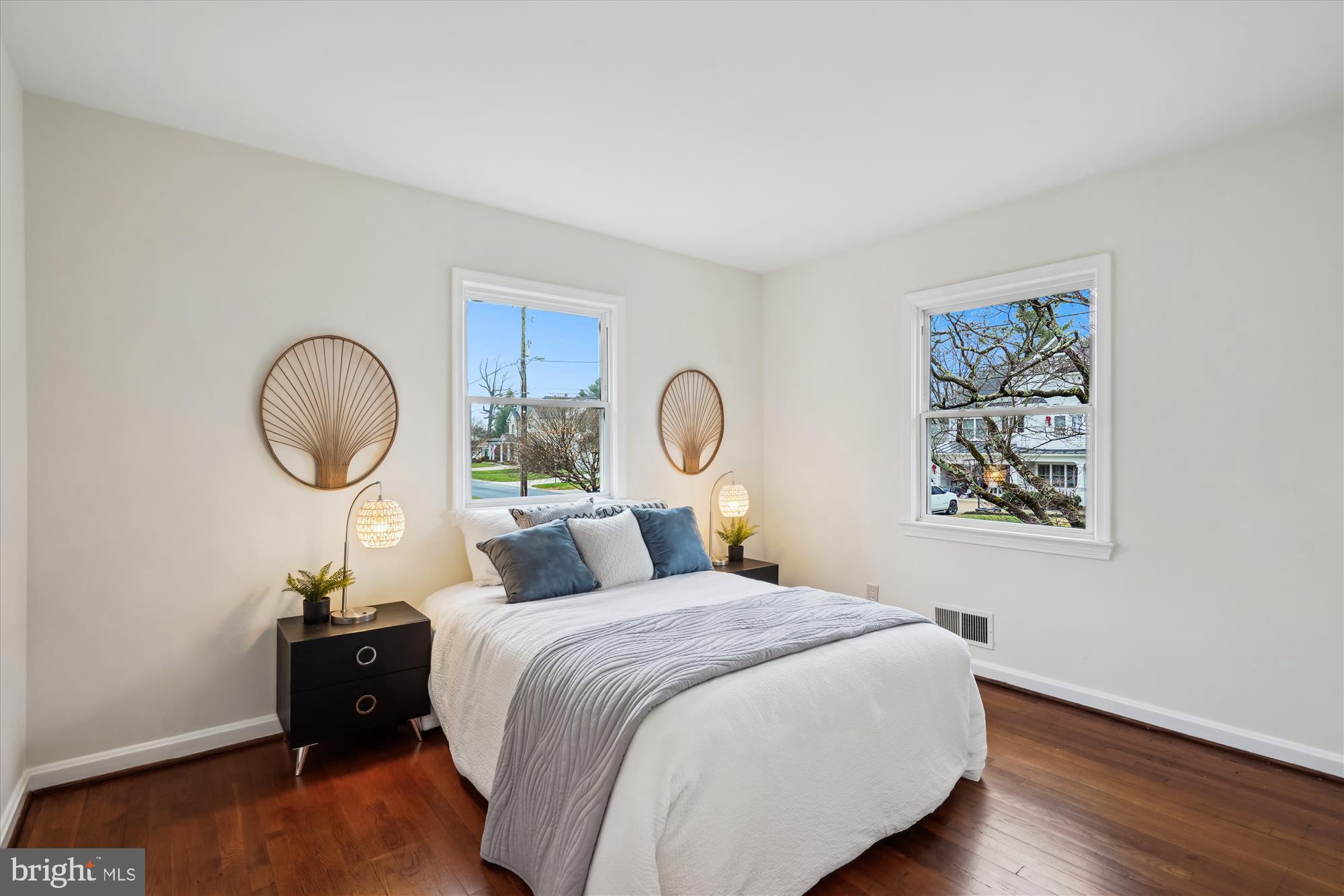 OAKWOOD KNOLLS - Residential