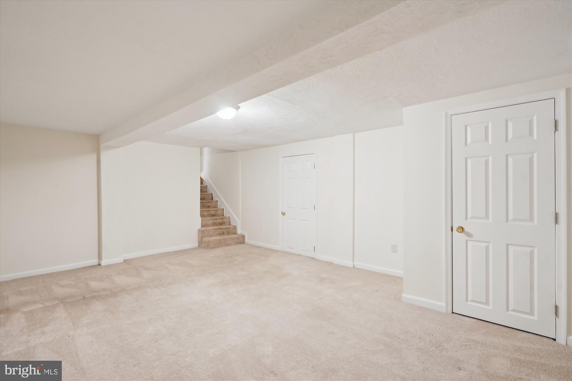 OAKWOOD KNOLLS - Residential