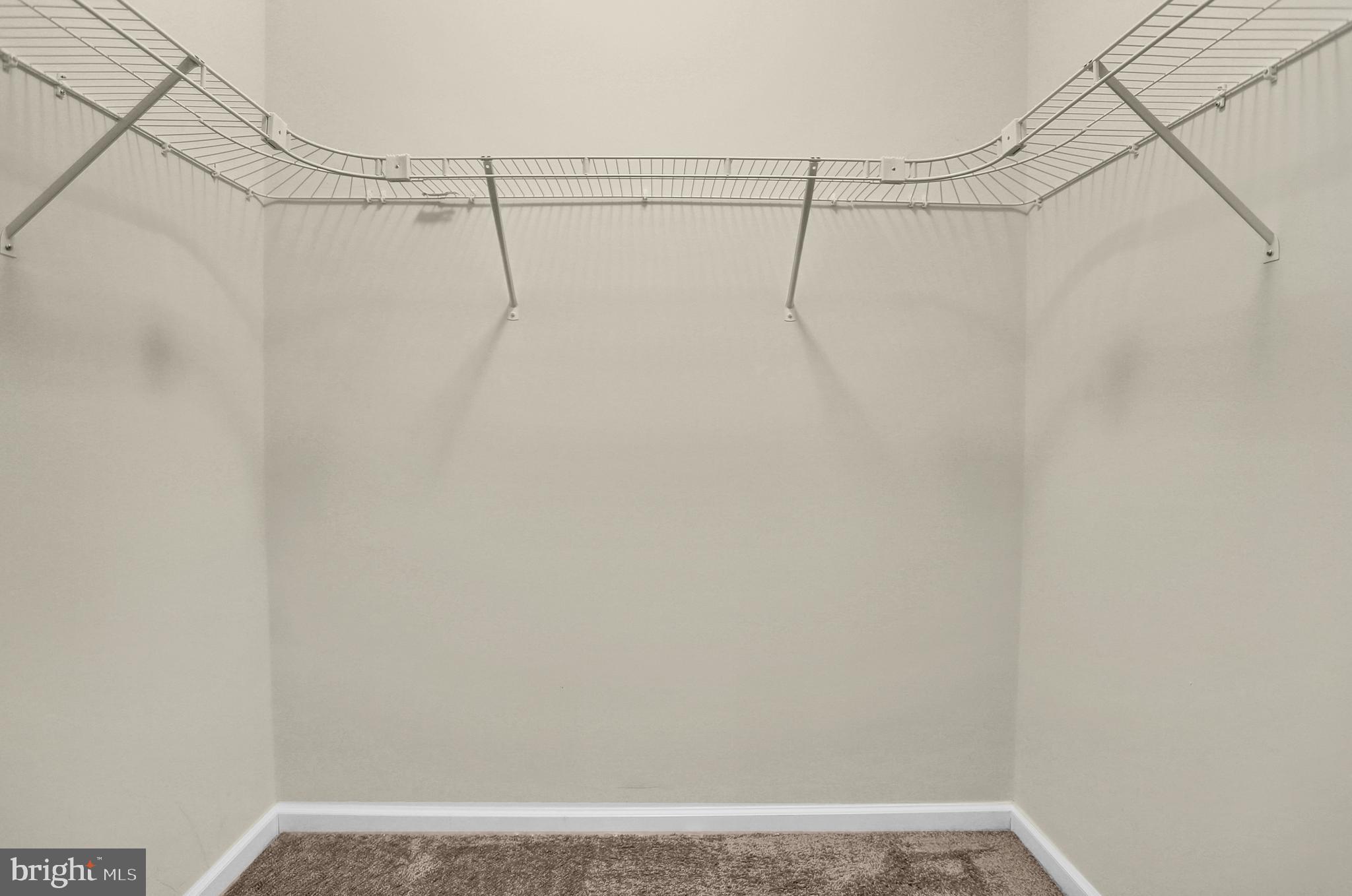 WOODS EDGE - Residential