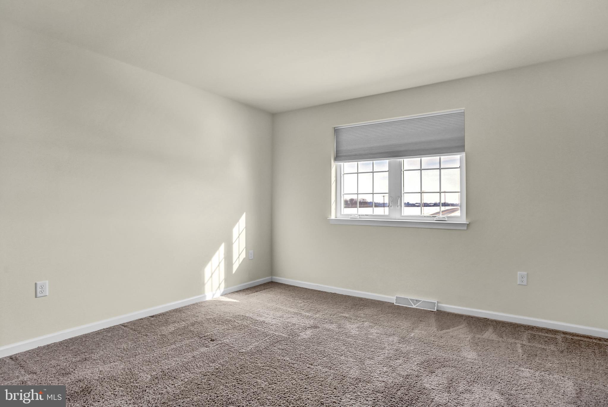 WOODS EDGE - Residential