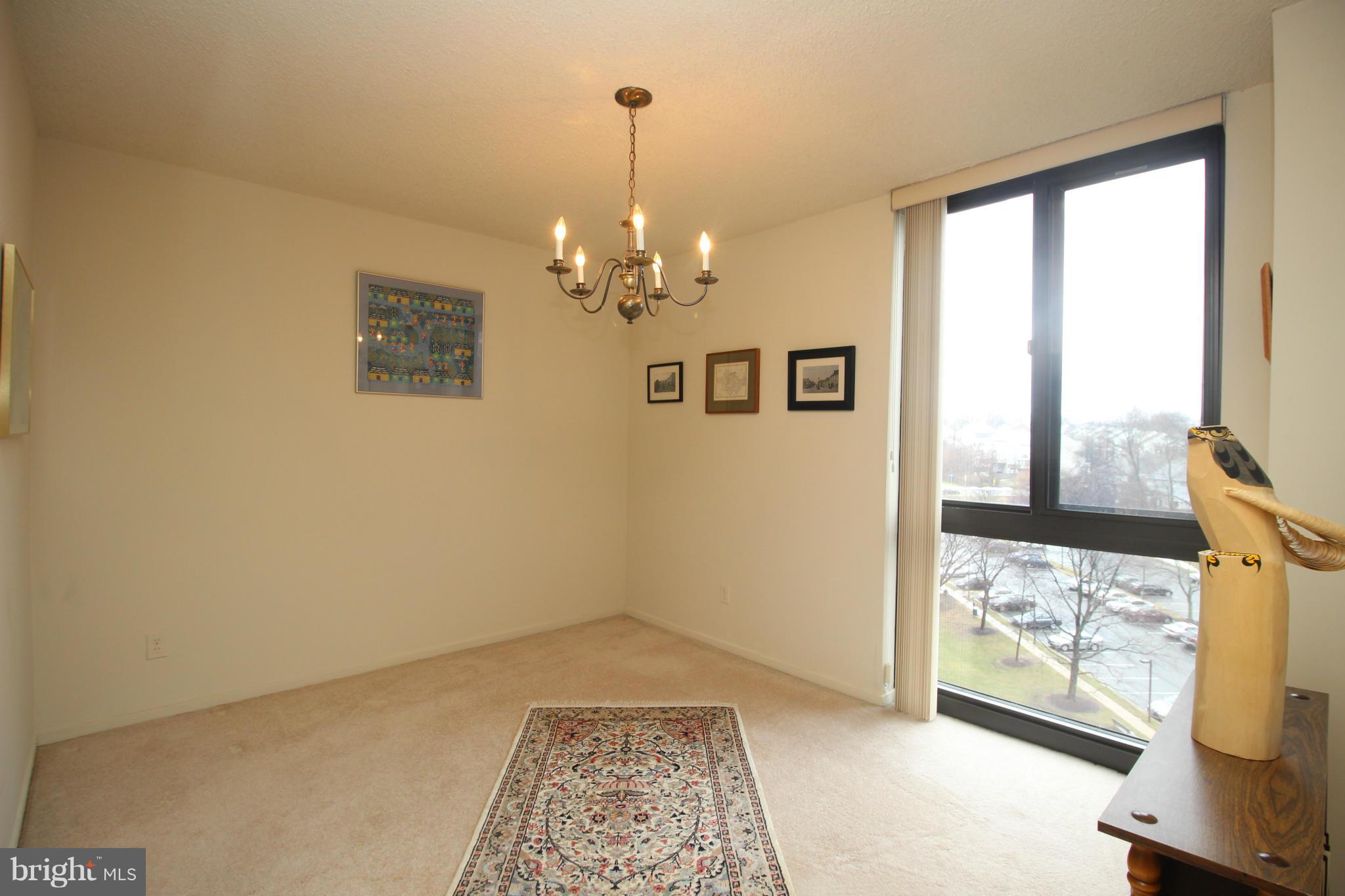 IDYLWOOD TOWERS - Residential