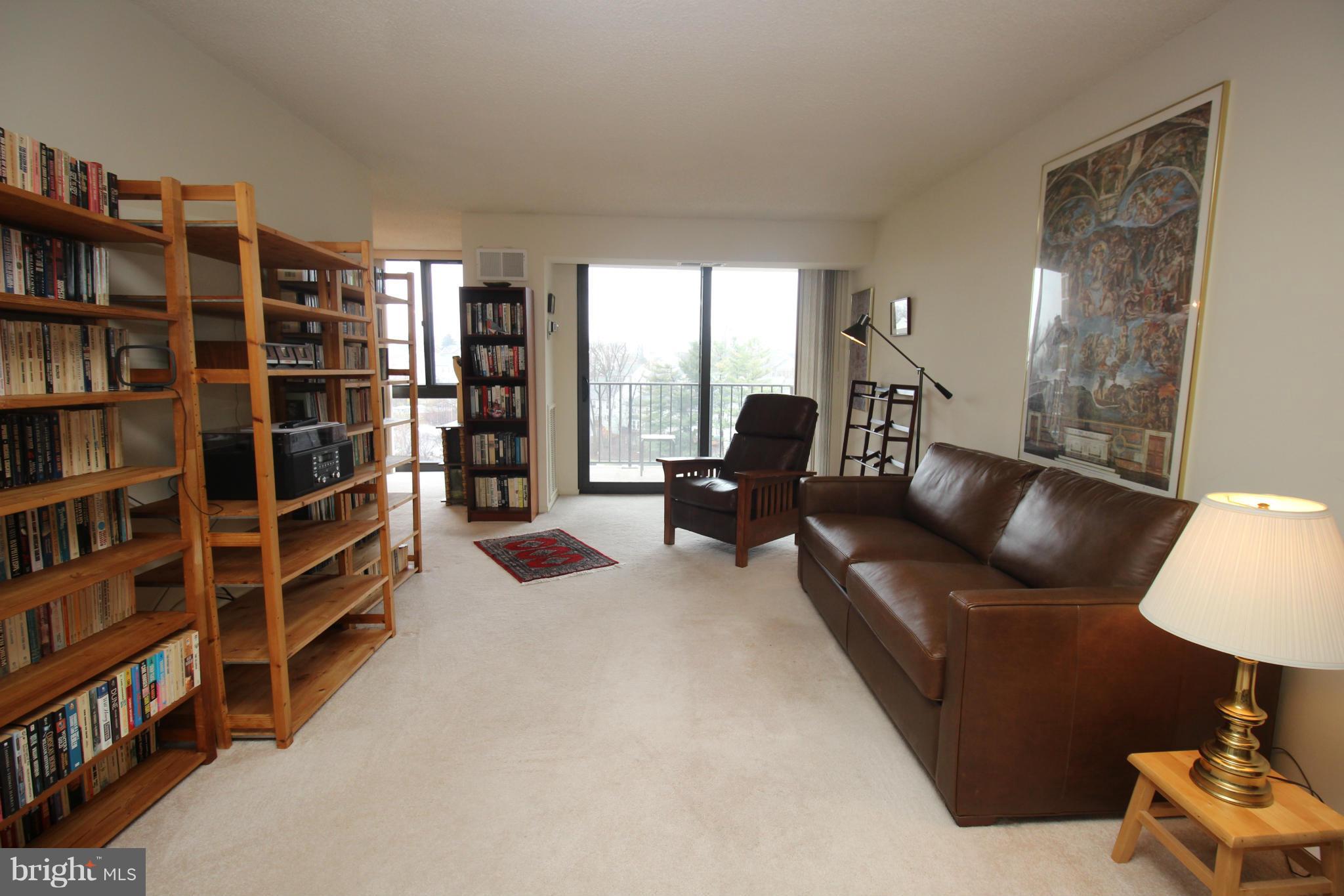 IDYLWOOD TOWERS - Residential