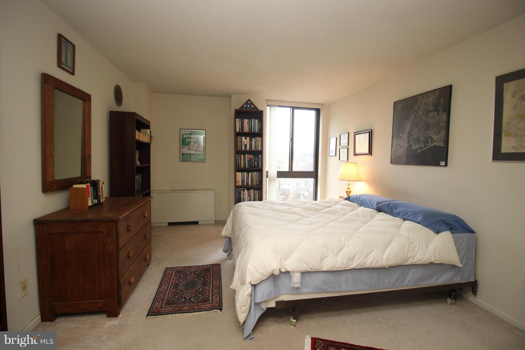 IDYLWOOD TOWERS - Residential