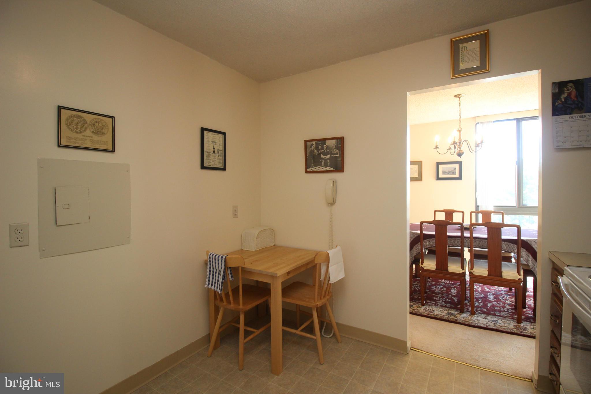 IDYLWOOD TOWERS - Residential