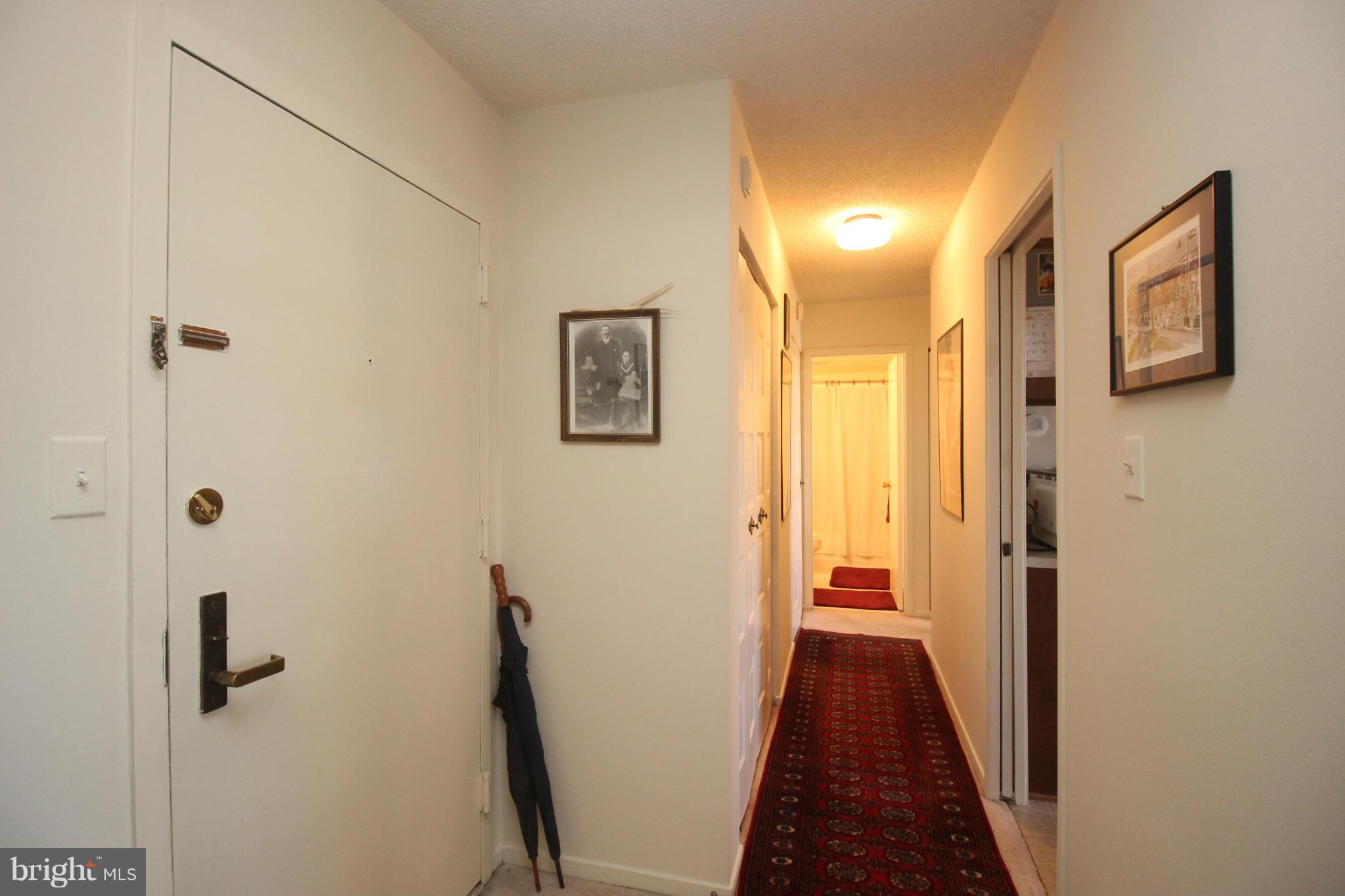 IDYLWOOD TOWERS - Residential