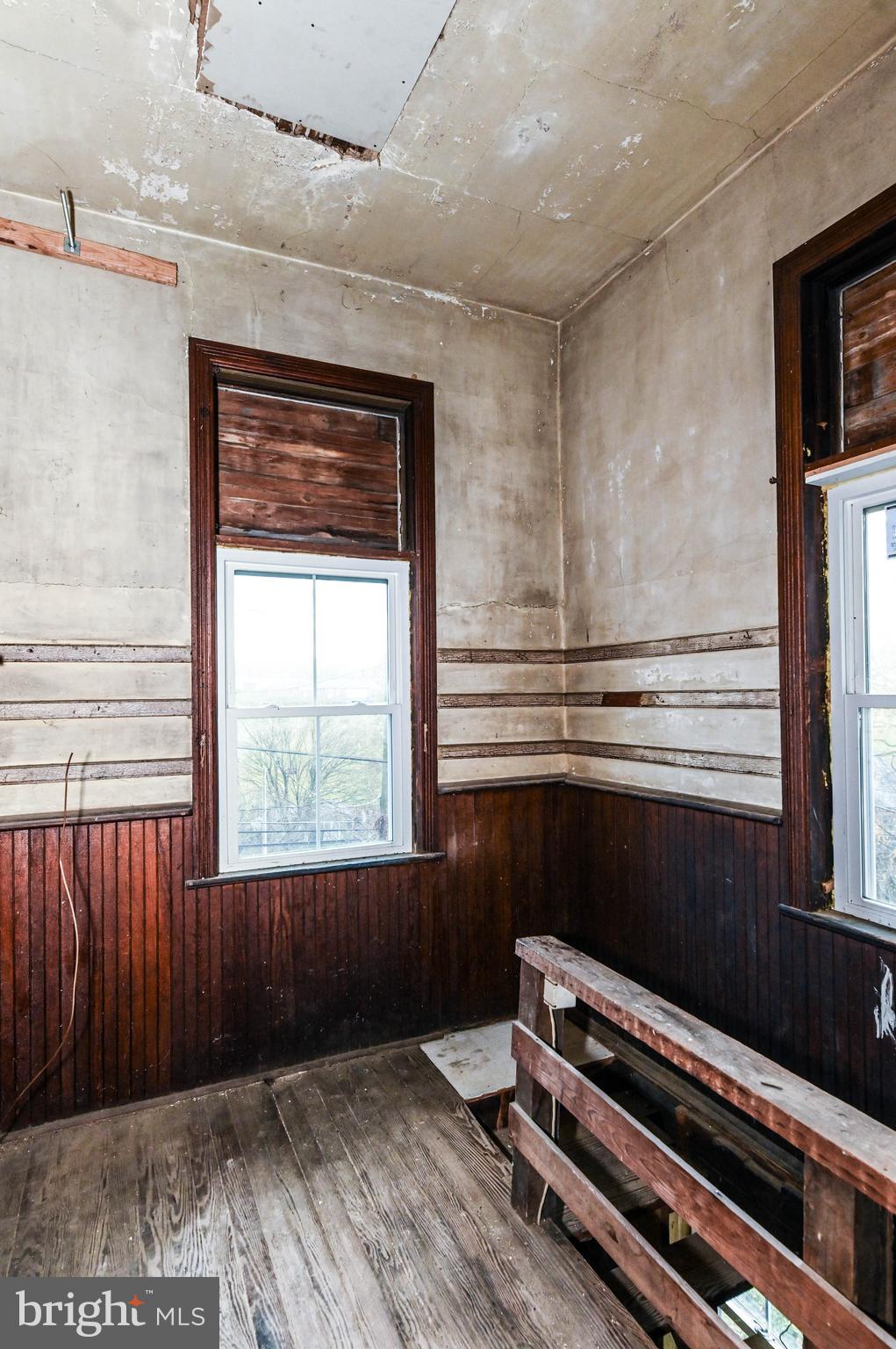 RAILROAD BORO - Residential