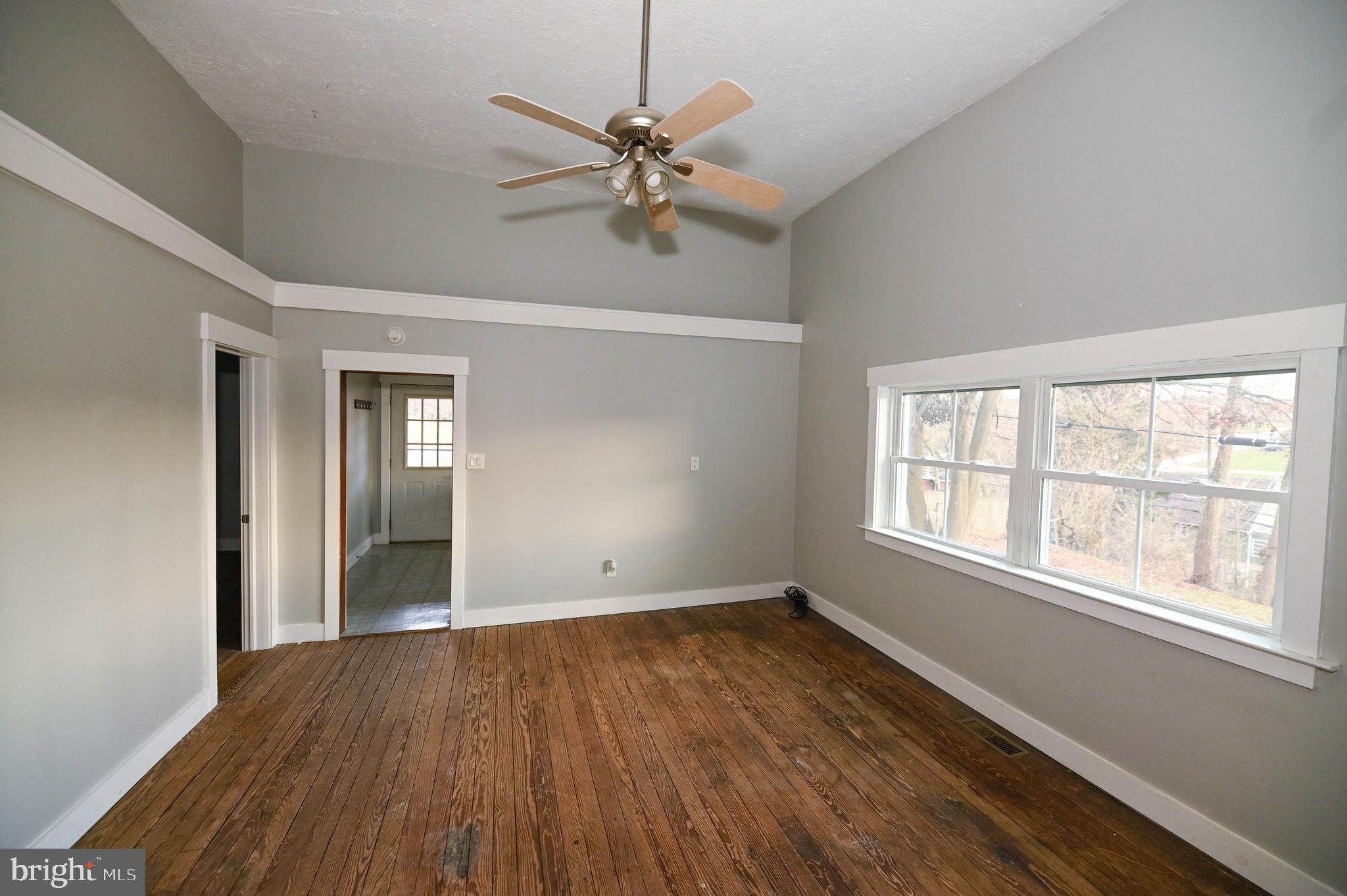 RAILROAD BORO - Residential