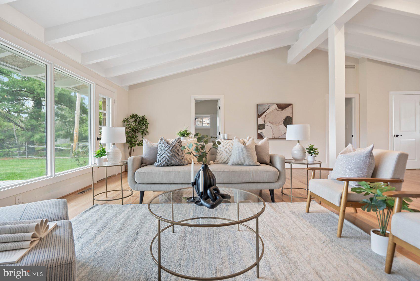 HAMPTON - Residential