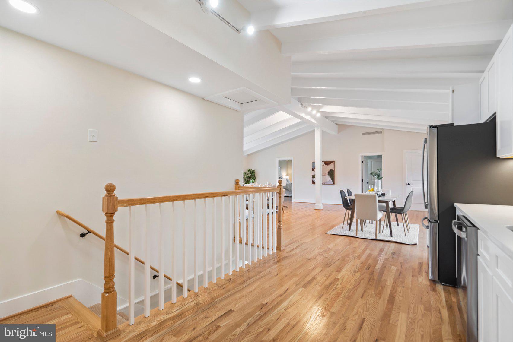 HAMPTON - Residential